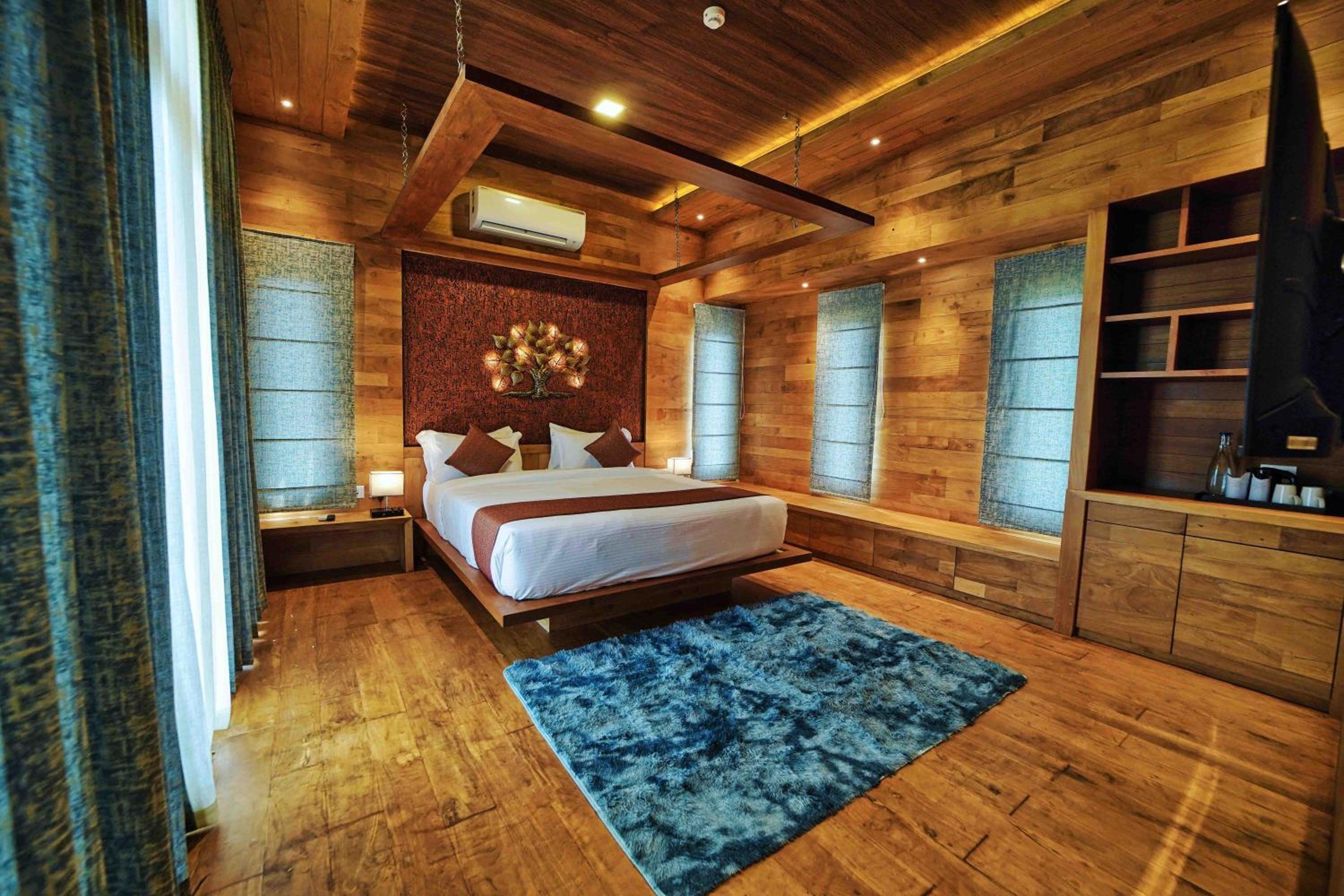 King Room with Mountain View photo 1