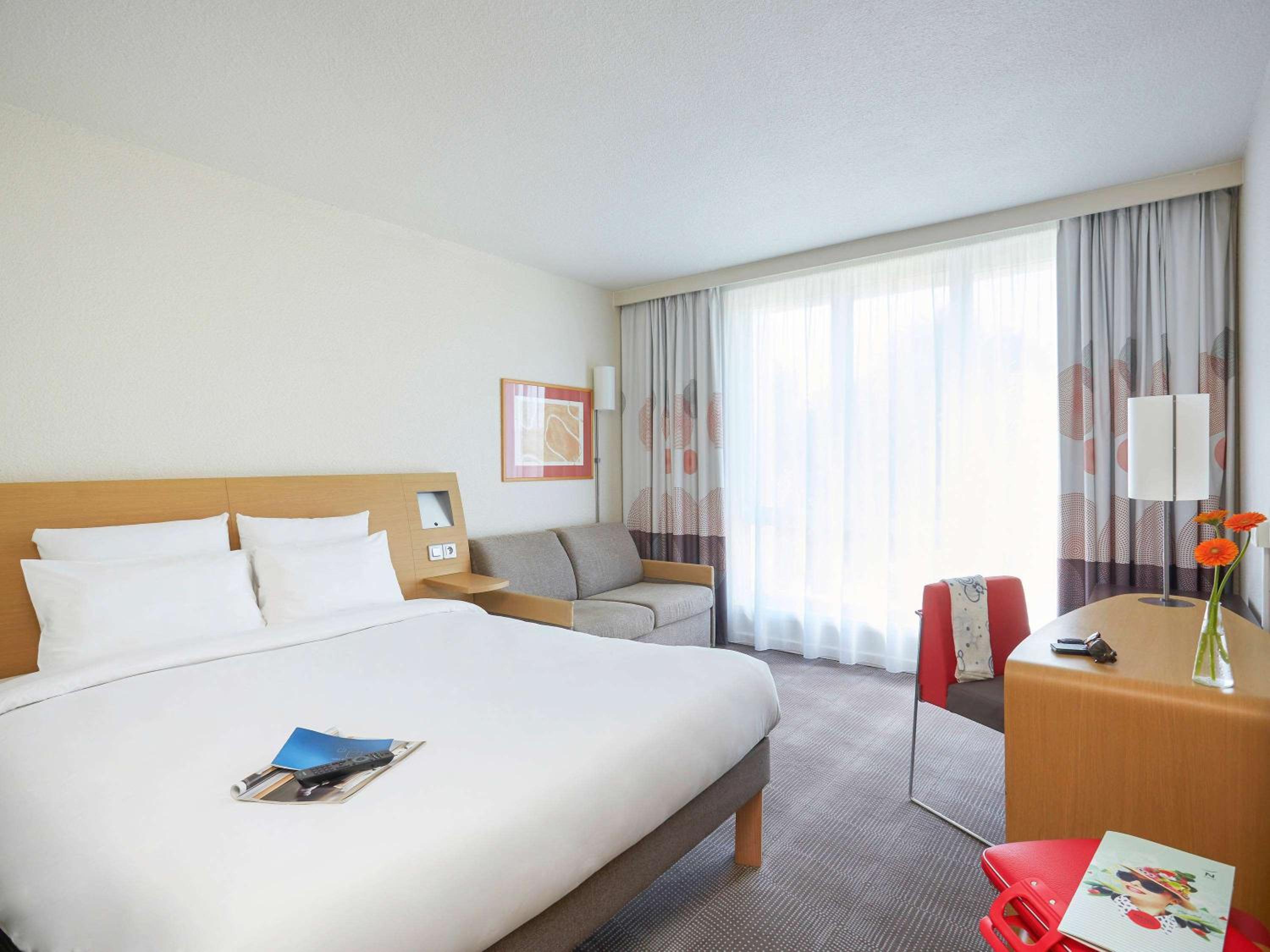 Classic Double Room with Sofa Bed - Photo 1