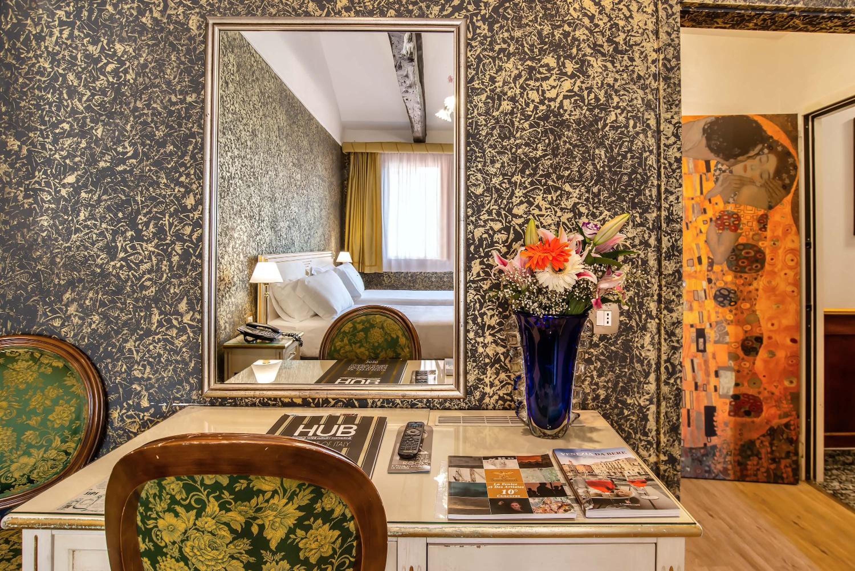 Comfort Double or Twin Room with Terrace photo 2
