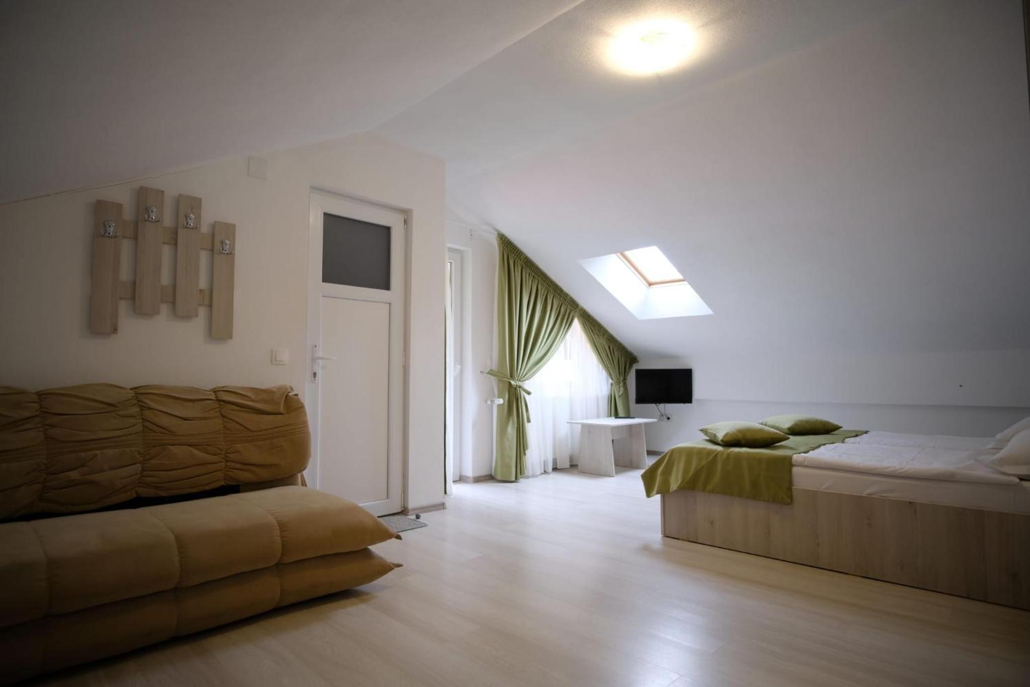 Triple Room with Balcony photo 2