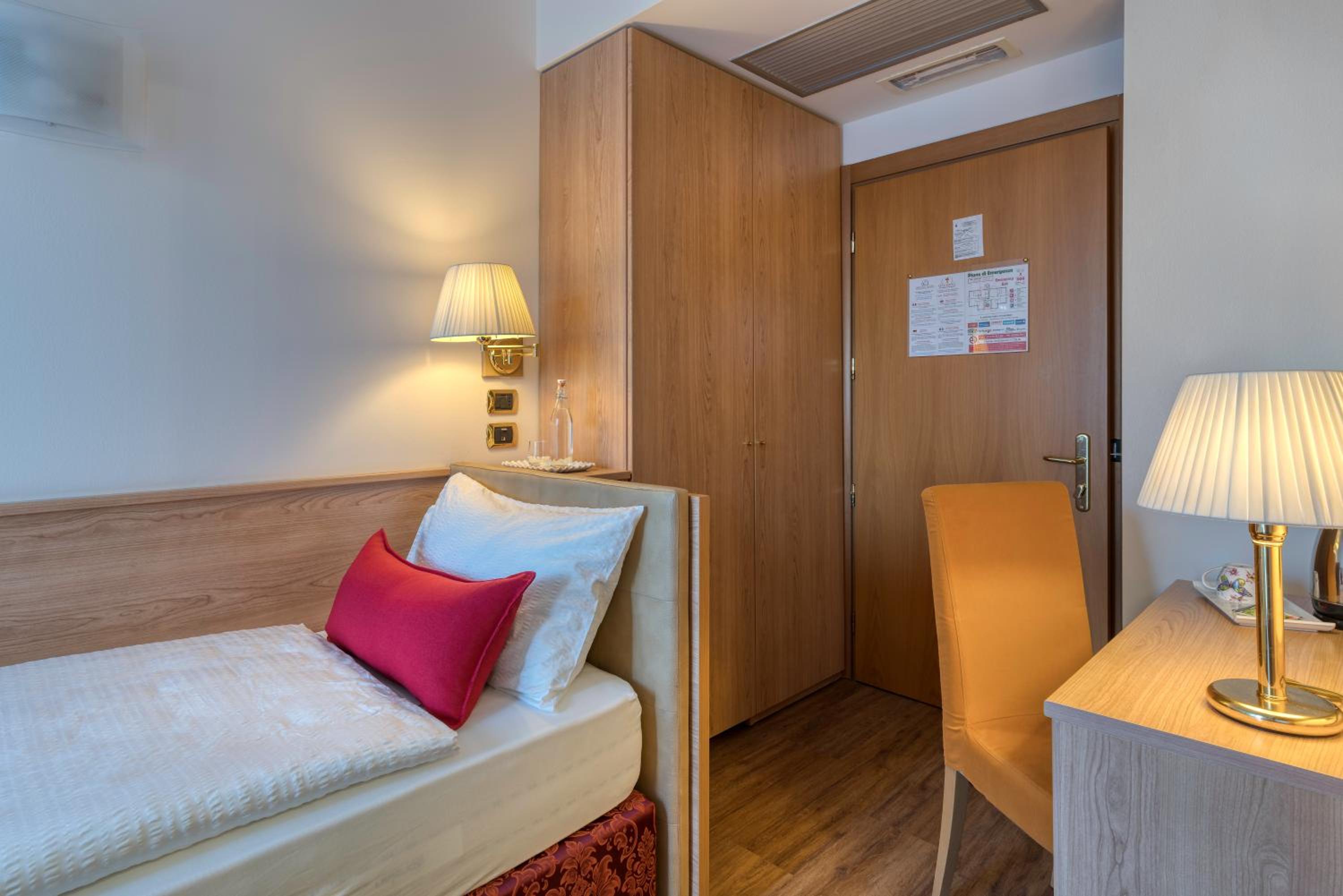 Standard Single Room photo 1