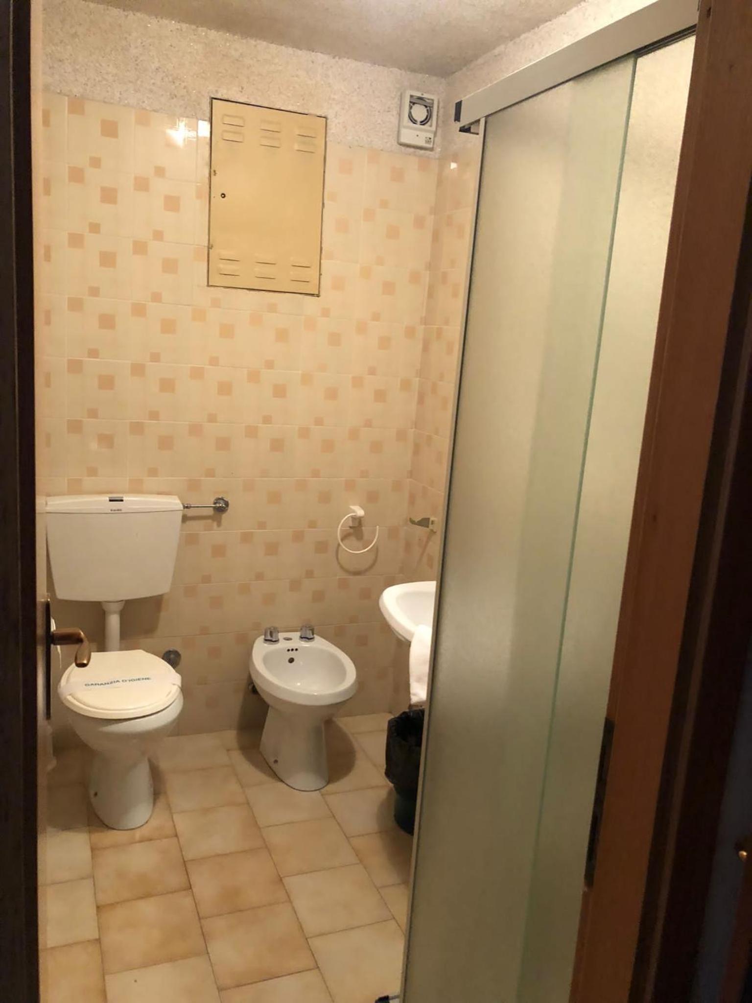 Double or Twin Room with Balcony photo 3