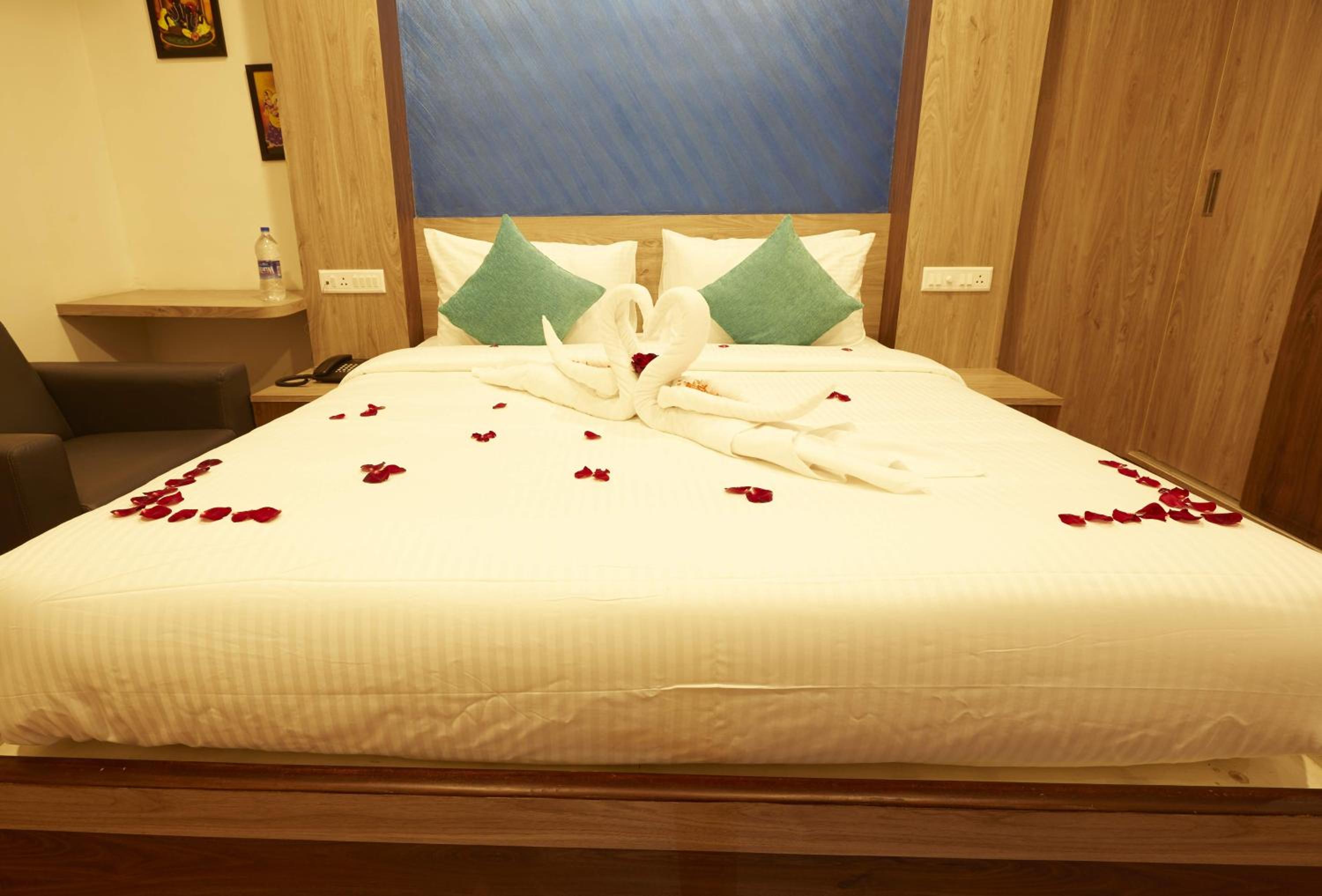 Deluxe Double Room - Photo 1