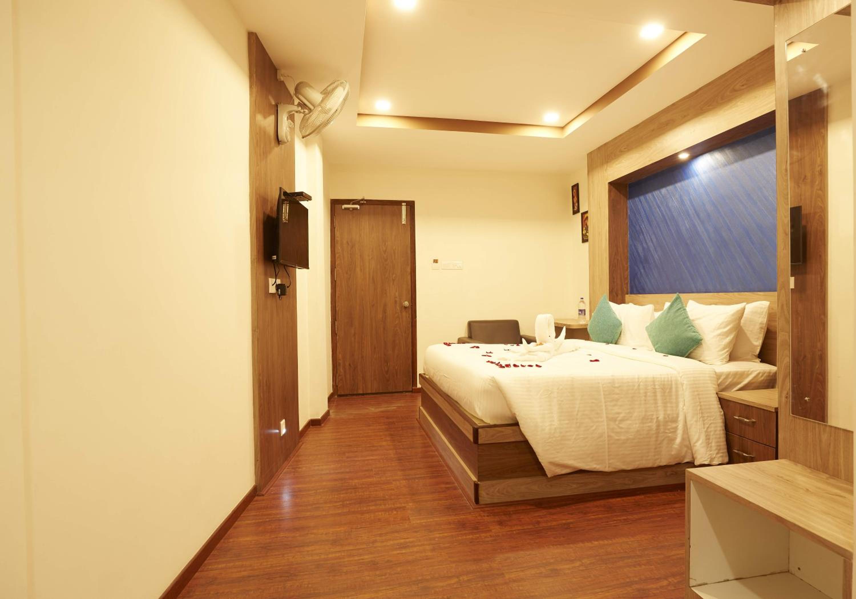 Deluxe Double Room - Photo 6