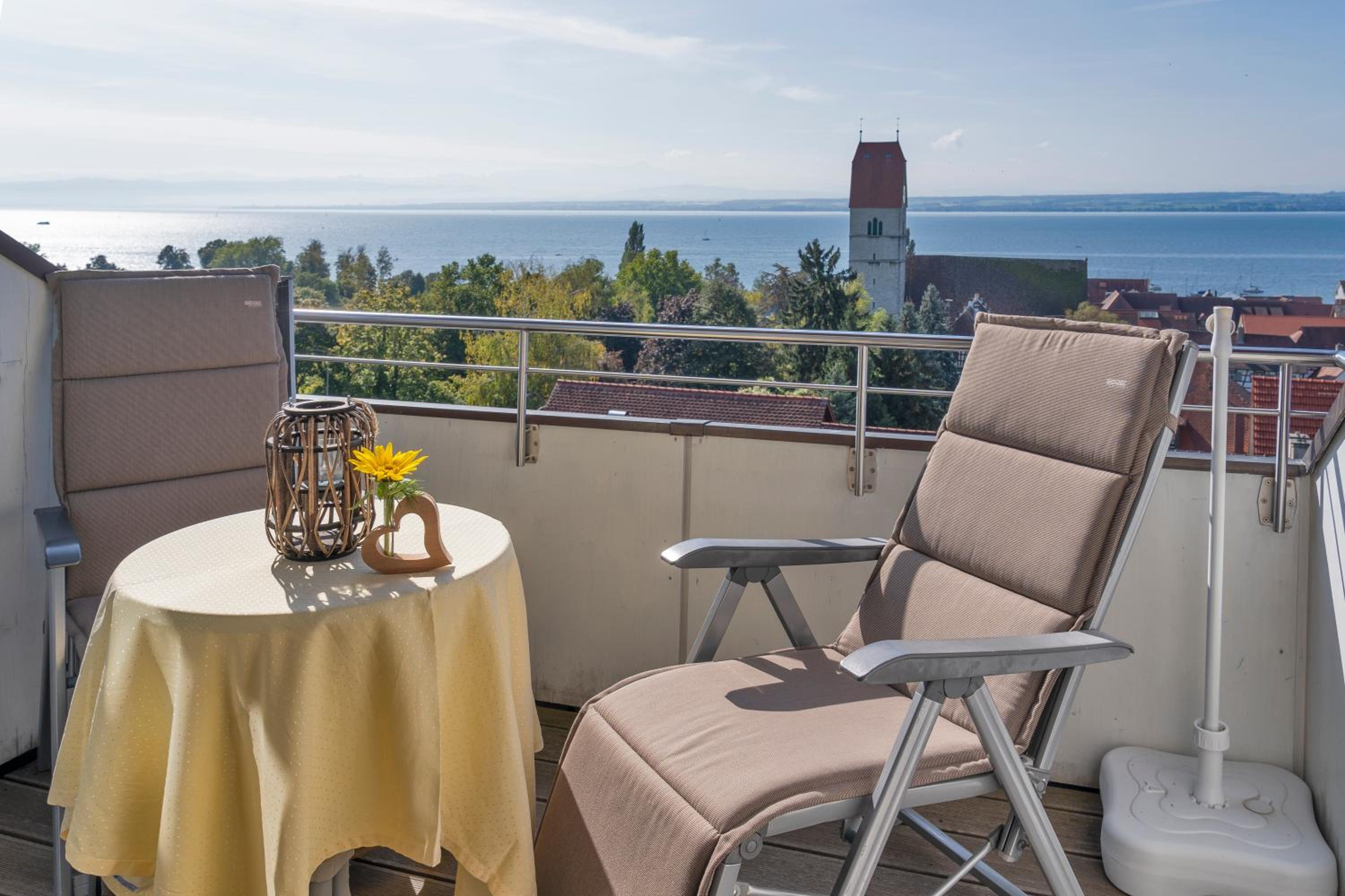 Comfort Double Room with Balcony and Lake View photo 3