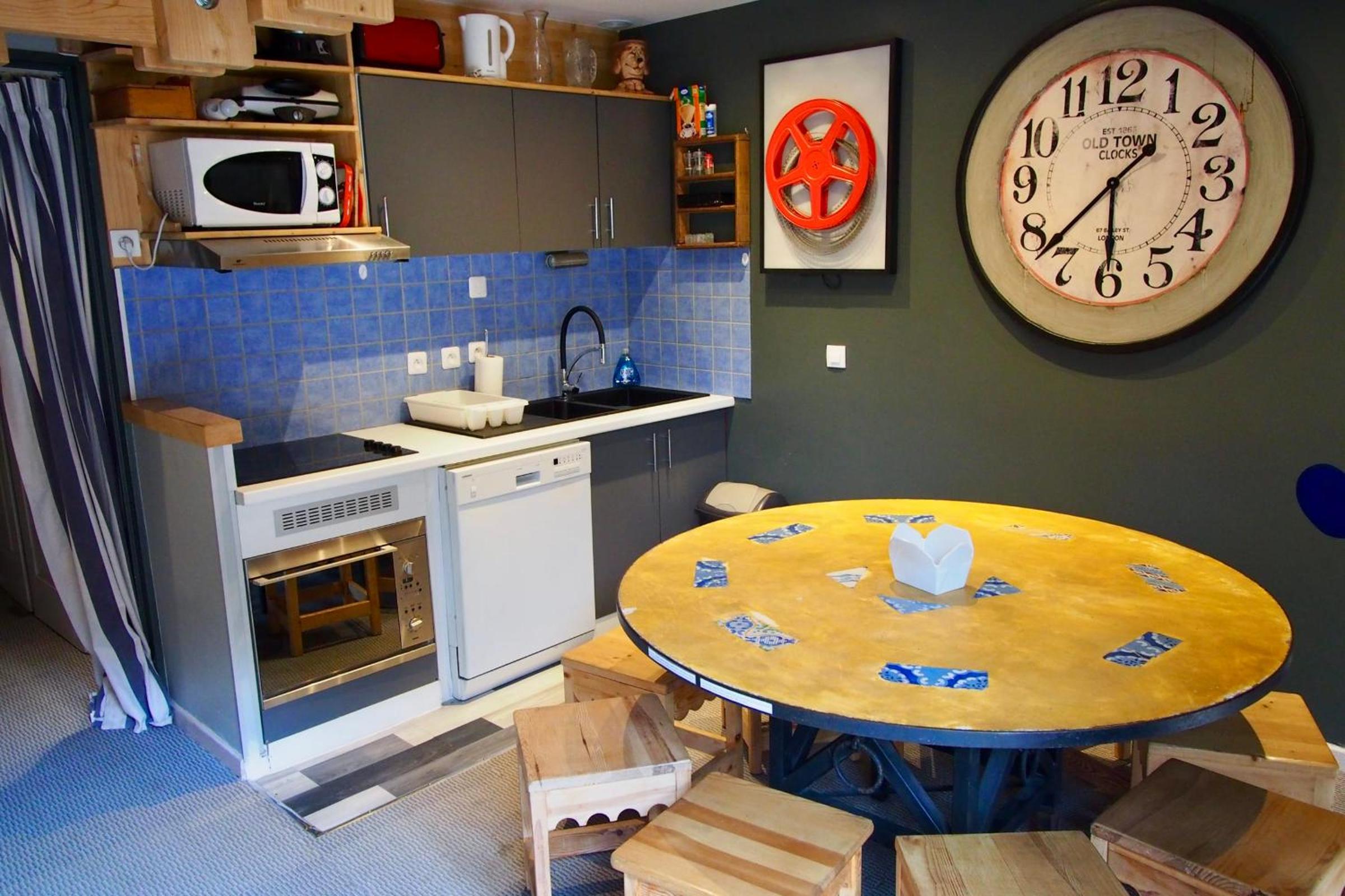 Apartment - Ground Floor - Photo 4