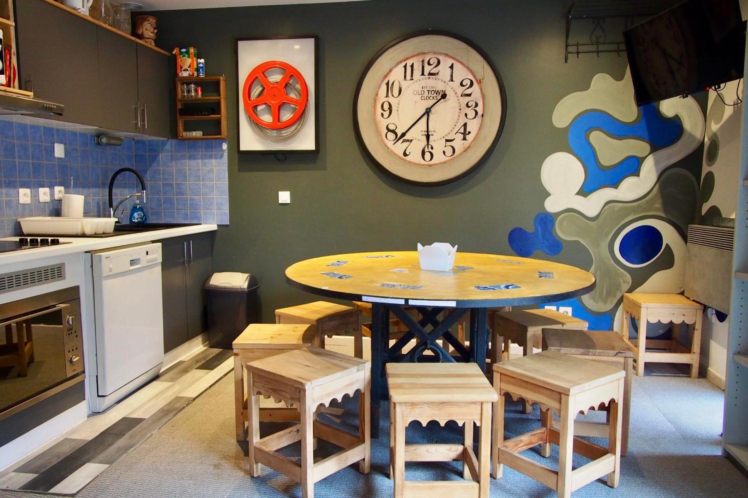 Apartment - Ground Floor - Photo 1
