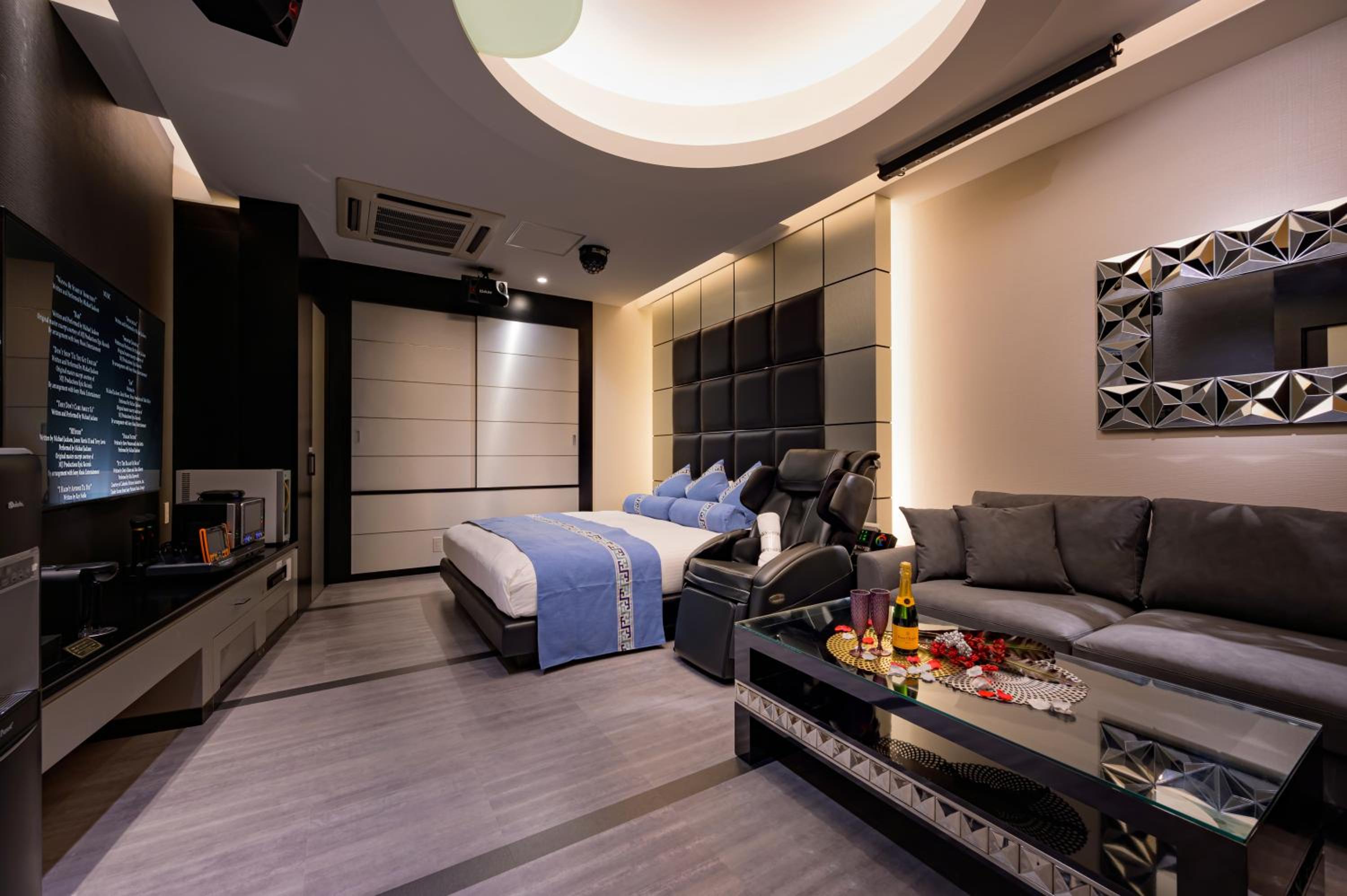 Double Room with Spa Bath - Photo 5