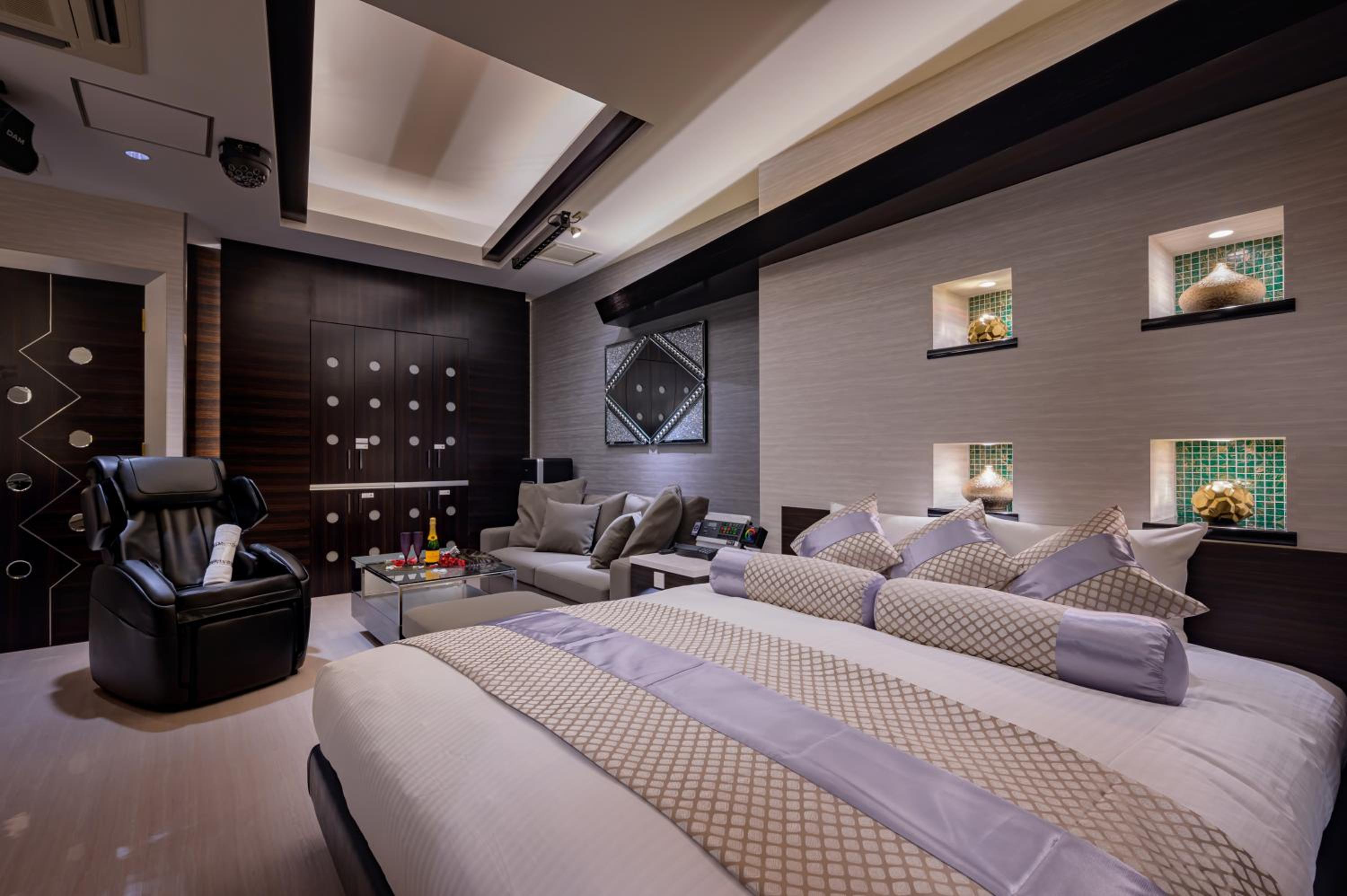 Double Room with Spa Bath - Photo 6