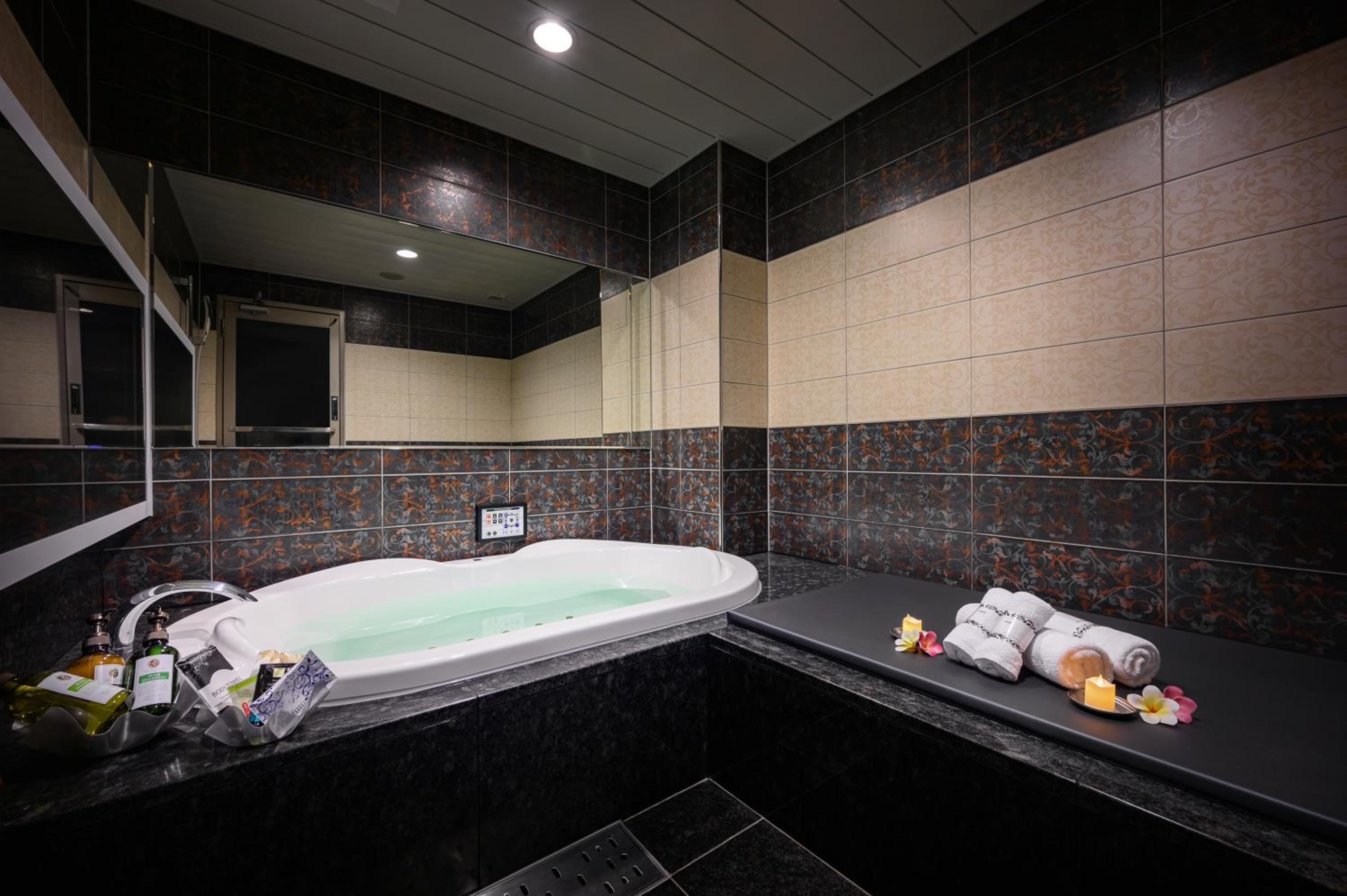 Deluxe Room - Photo 3