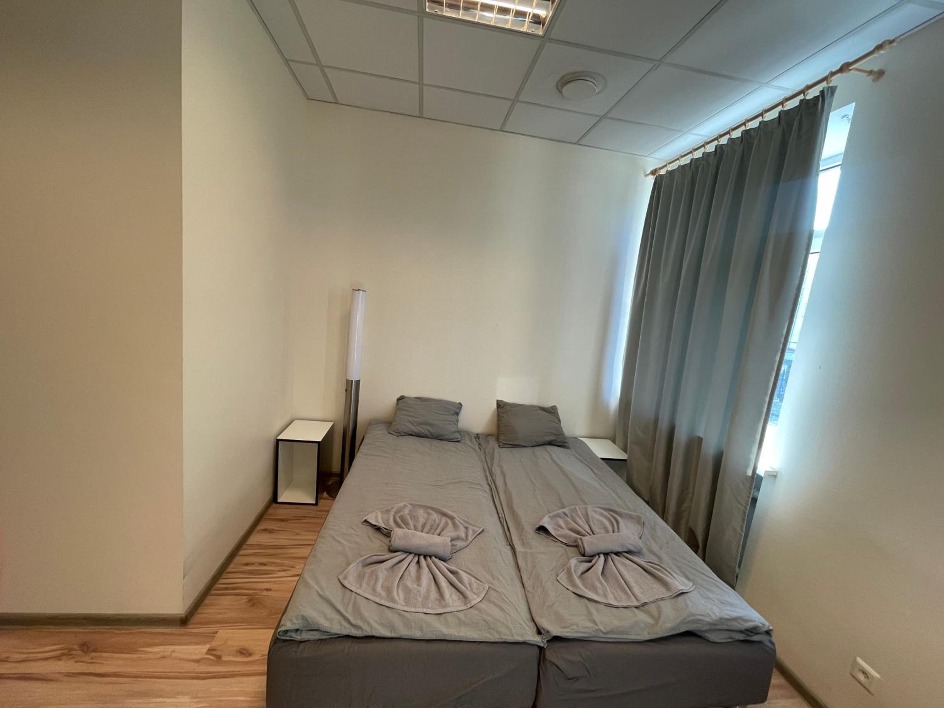 Double or Twin Room with Bathroom - Photo 1