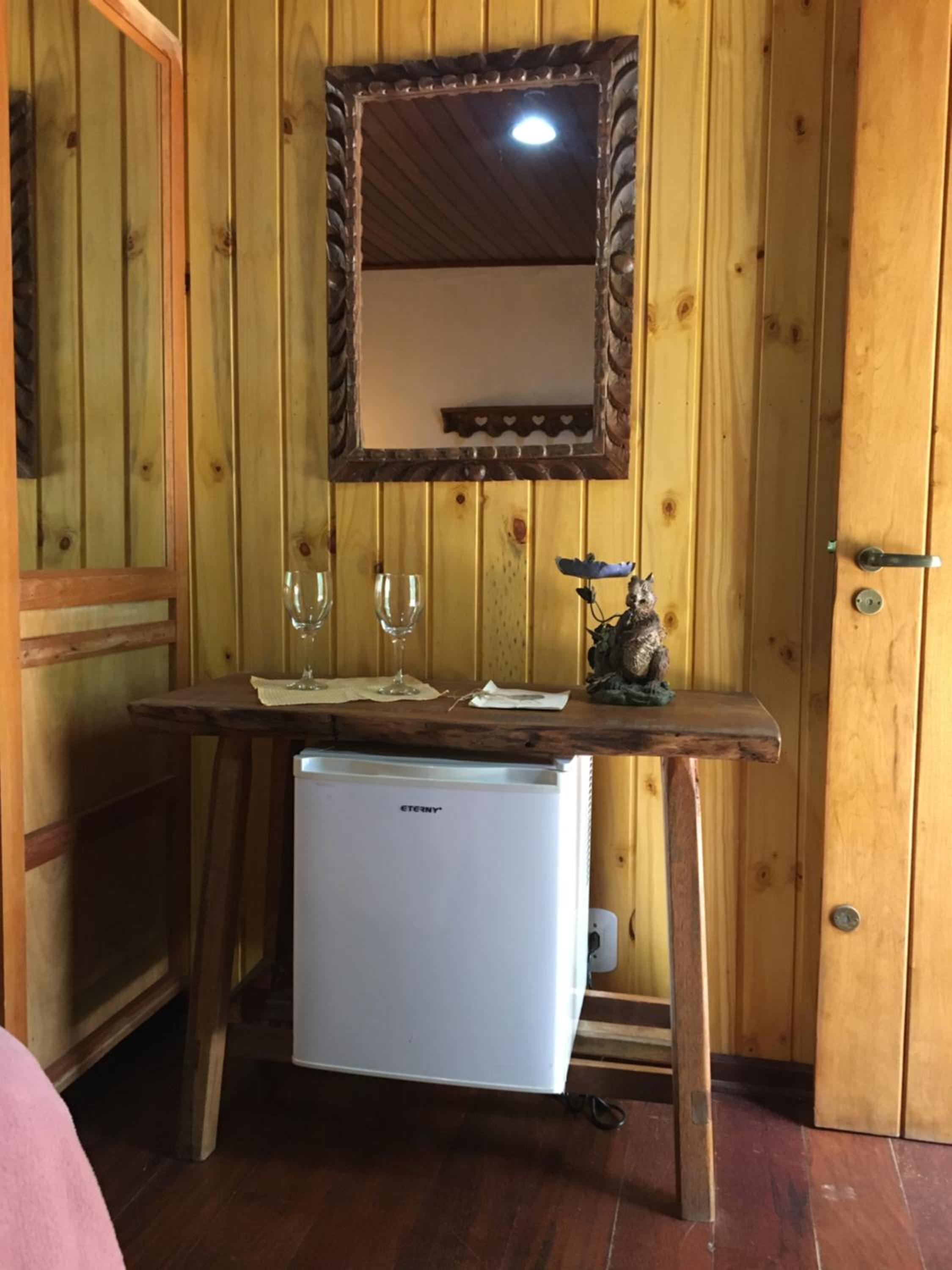 Deluxe Queen Suite photo 2
