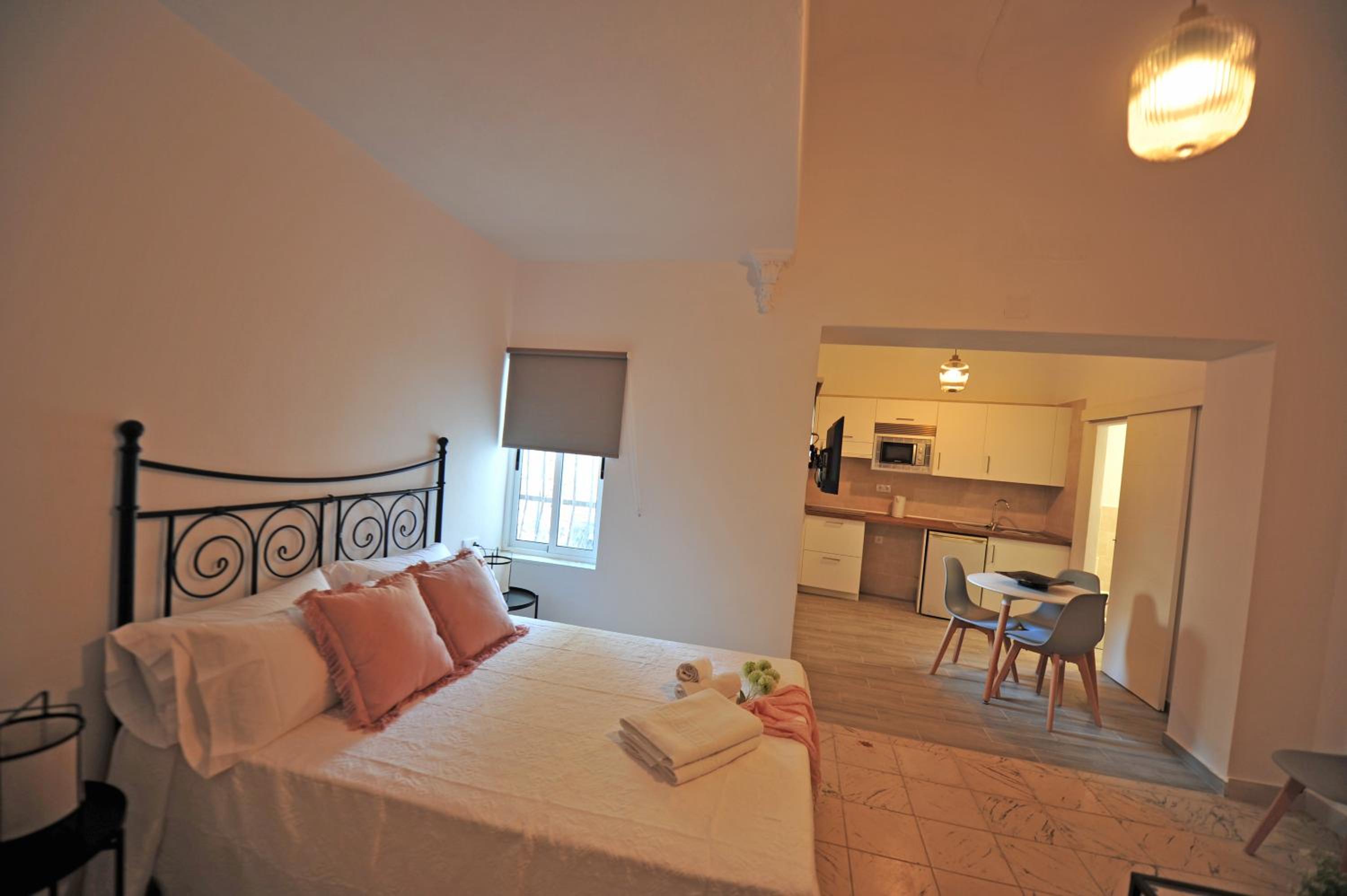 Apartamento de una habitación con vista al jardín