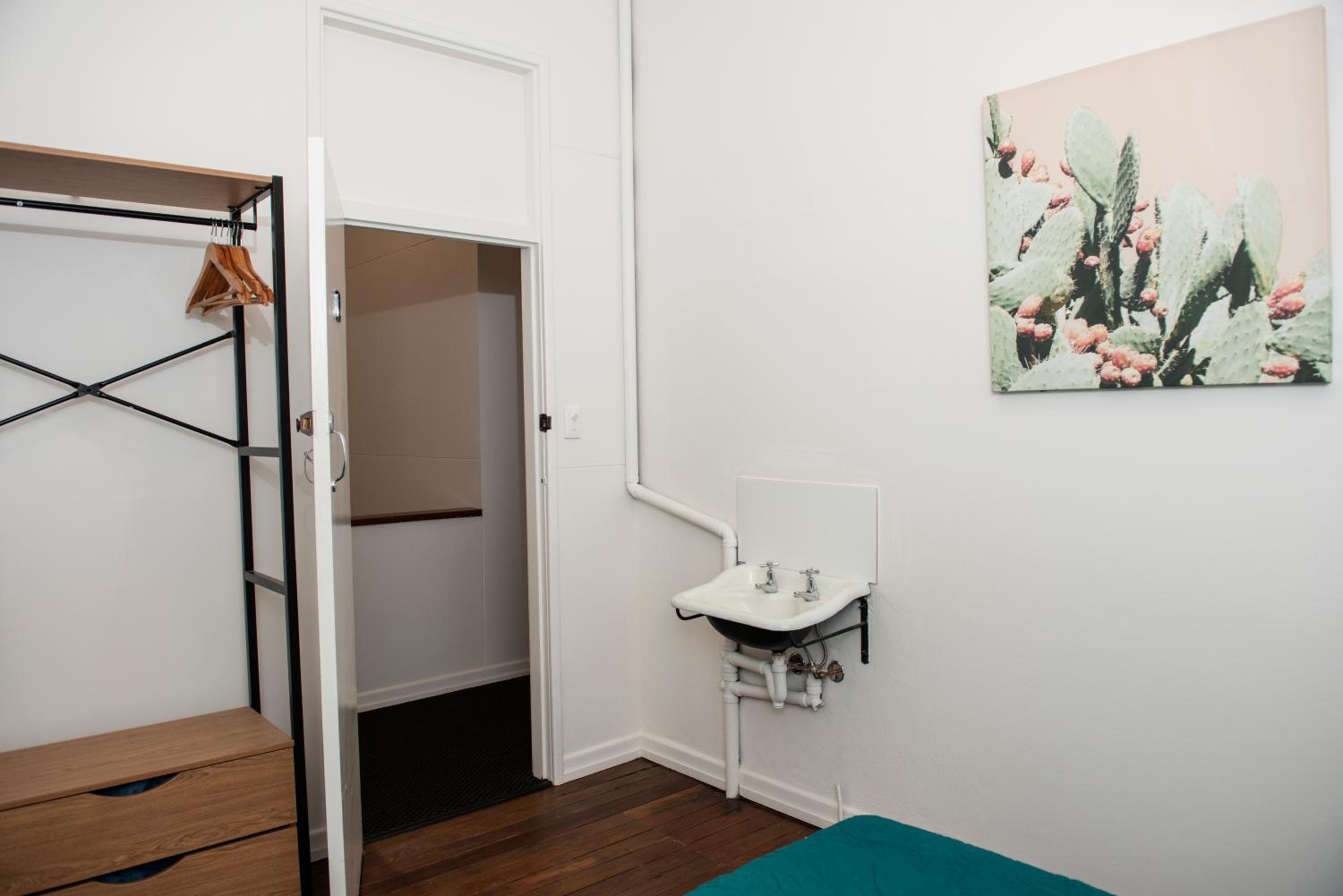 Double Room - Photo 11