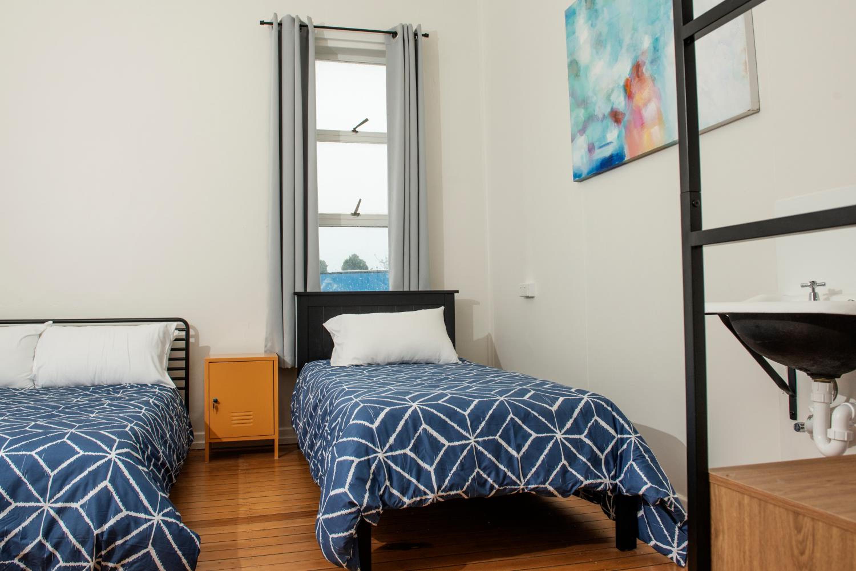 Family Room - Photo 11