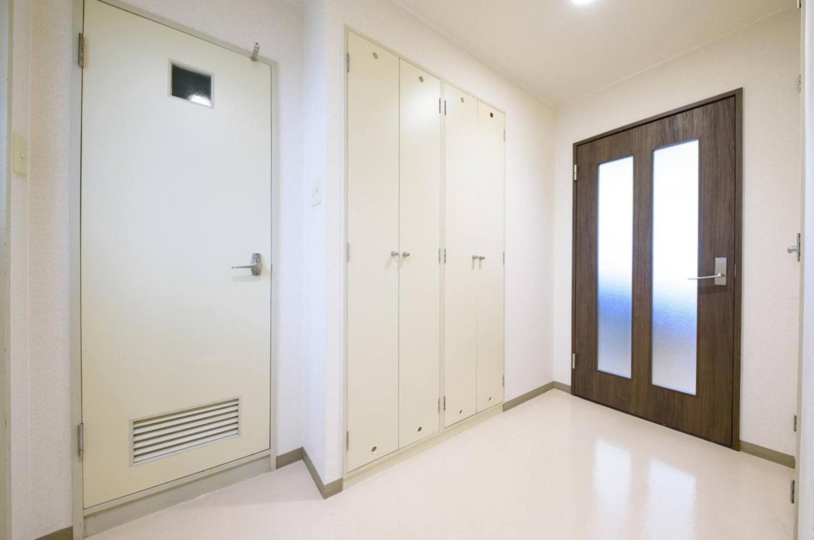 Apartment - Photo 2
