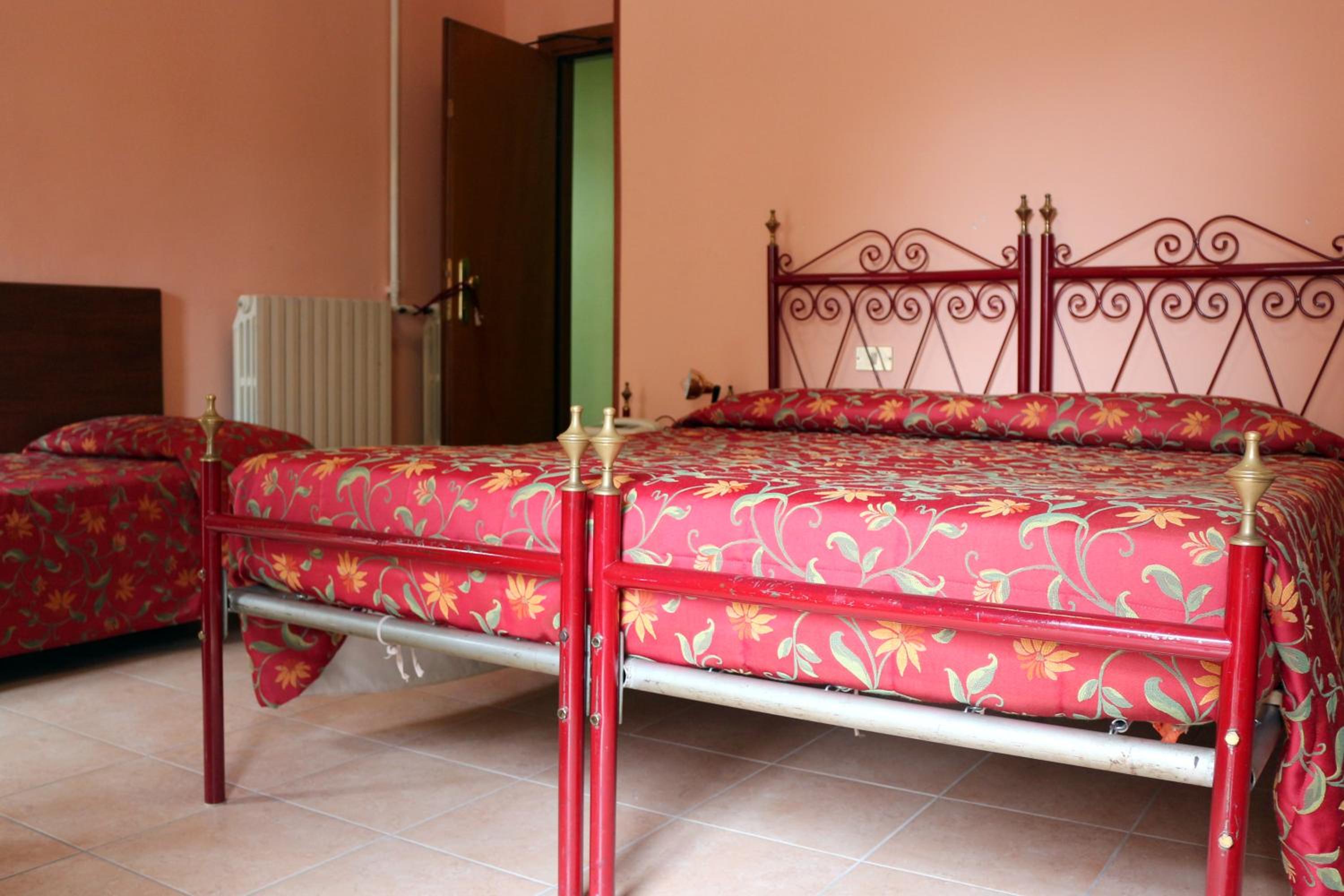 Standard Triple Room - Photo 7