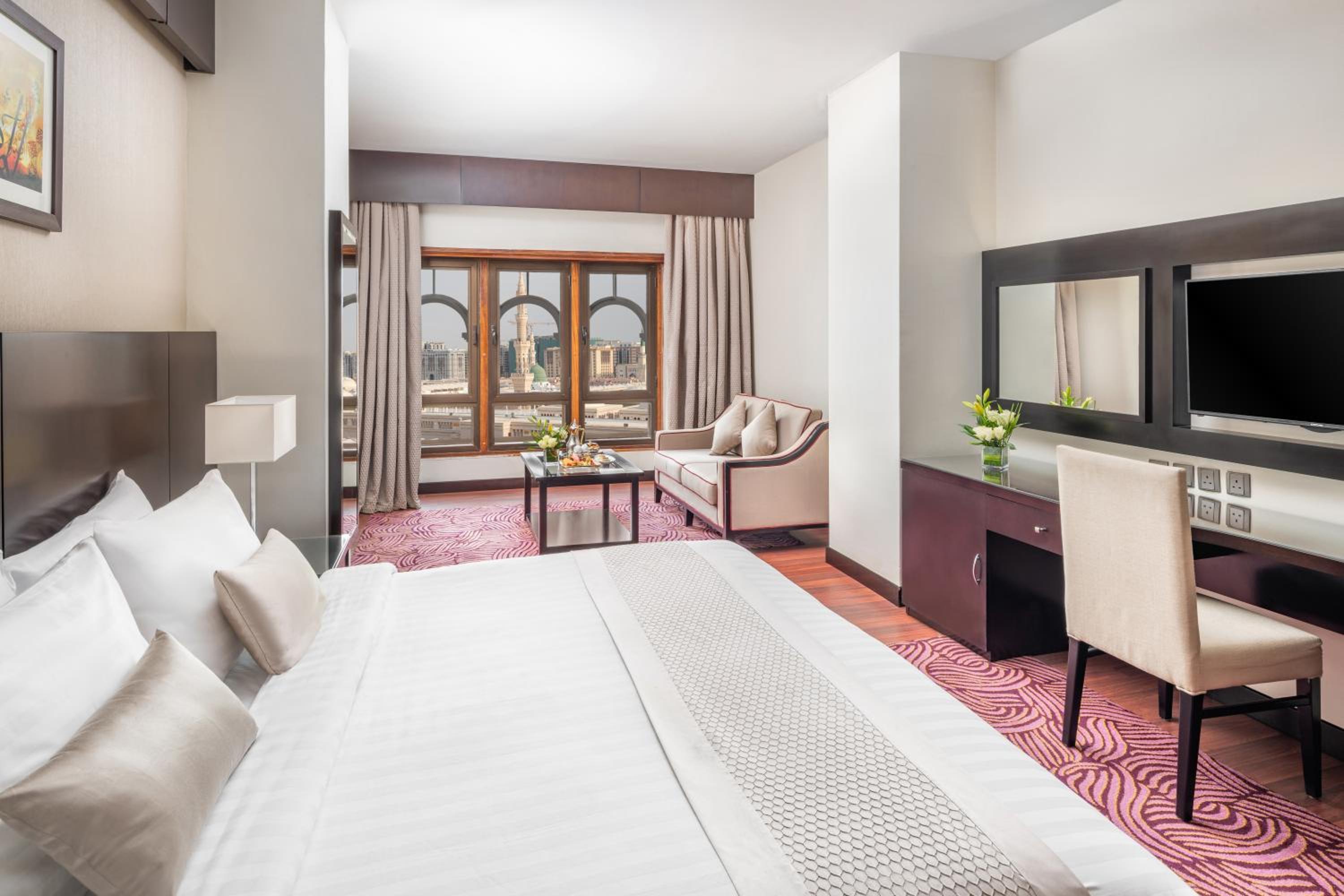 Executive Suite Haram View - Photo 1