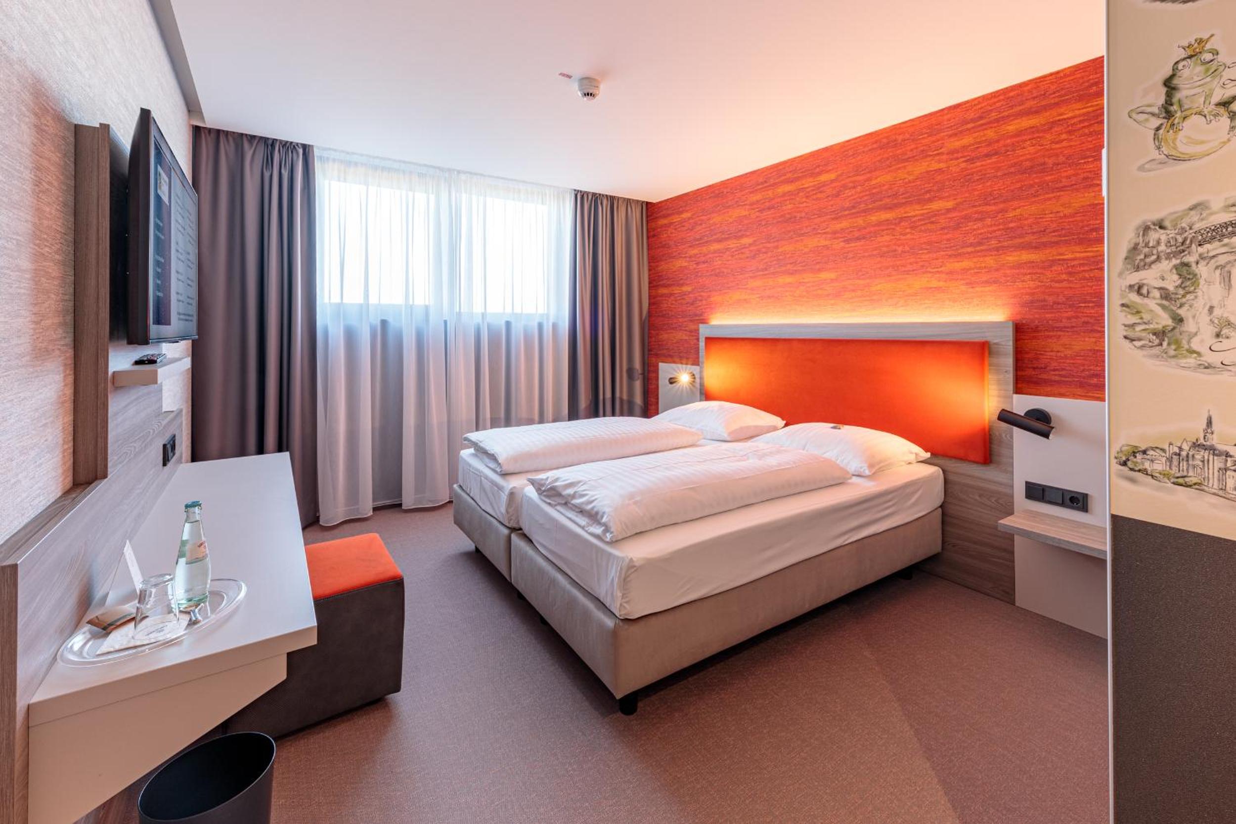 Double or Twin Room - Photo 1