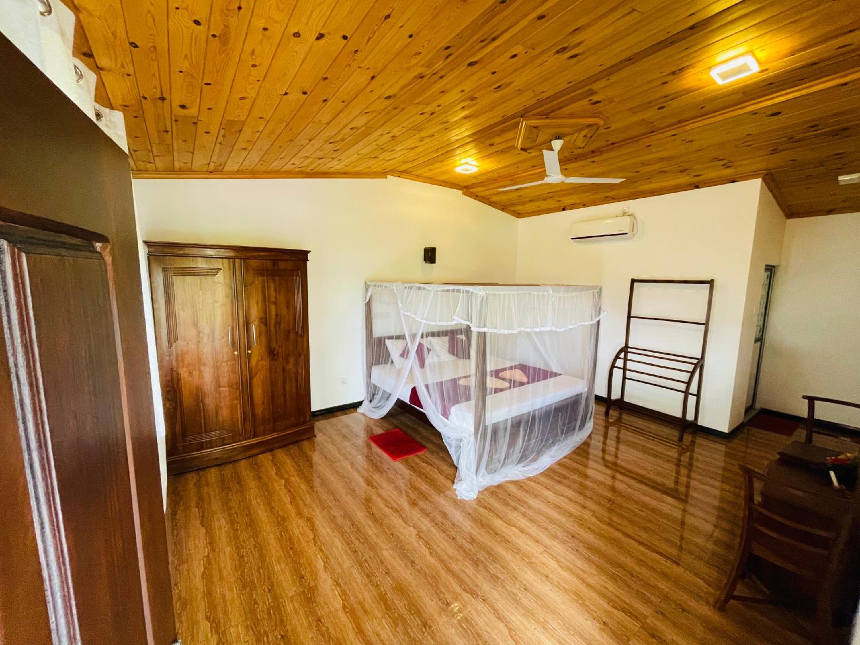 Deluxe Family Suite photo 2