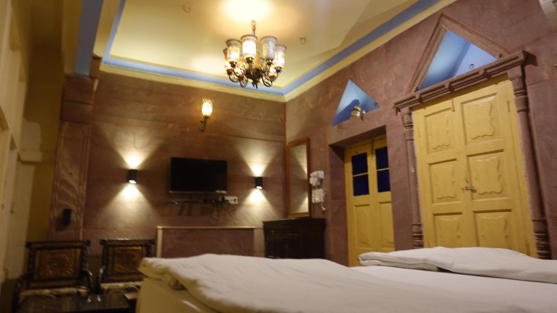 King Room with Balcony photo 2