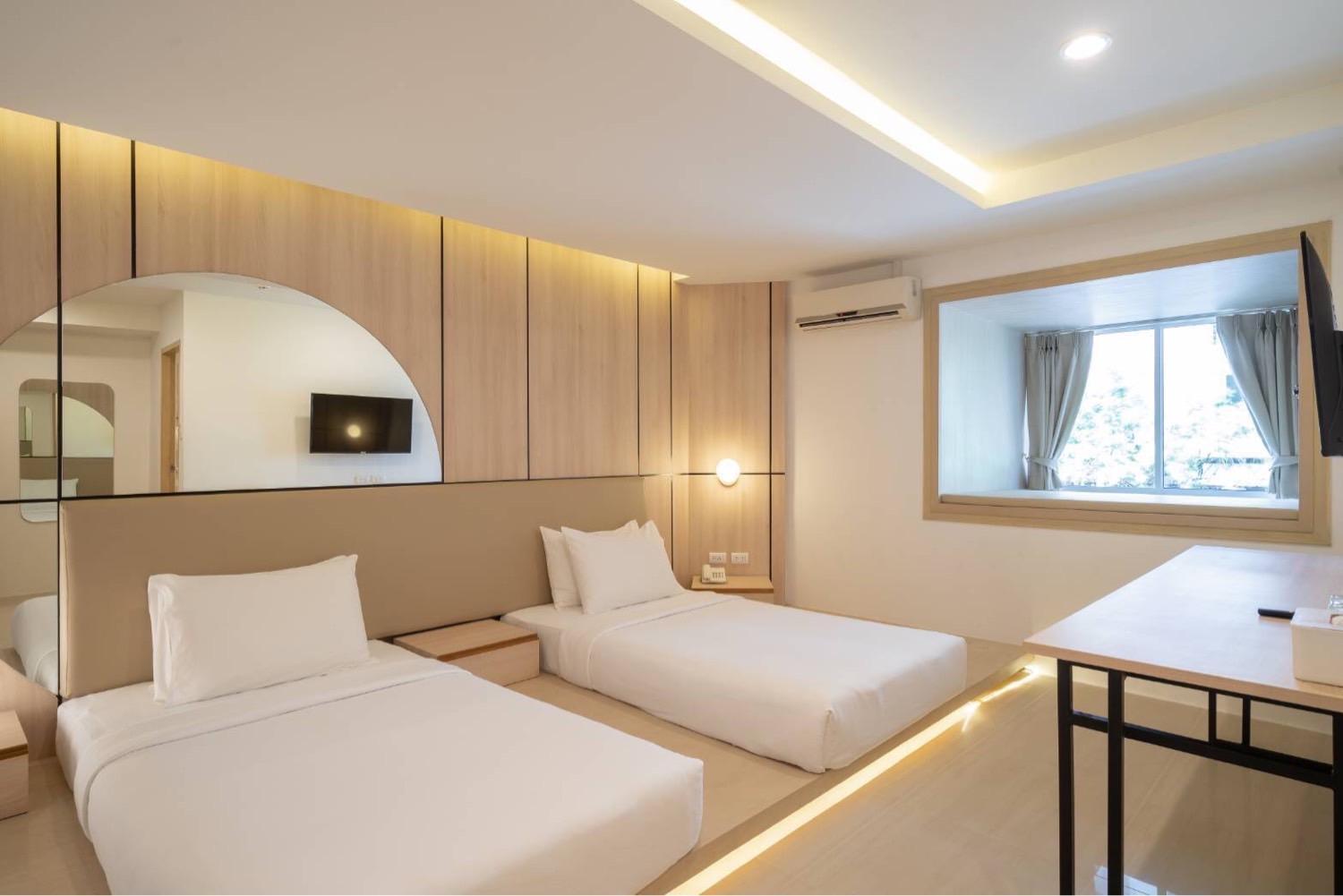 Grand Deluxe Double or Twin Room - Photo 1