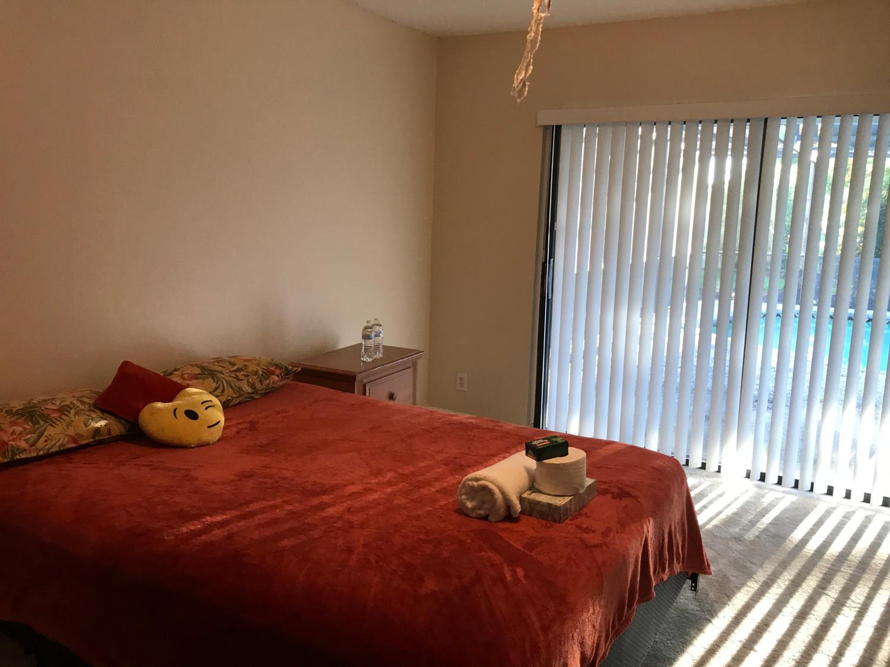 Single Room with Private Bathroom photo 1