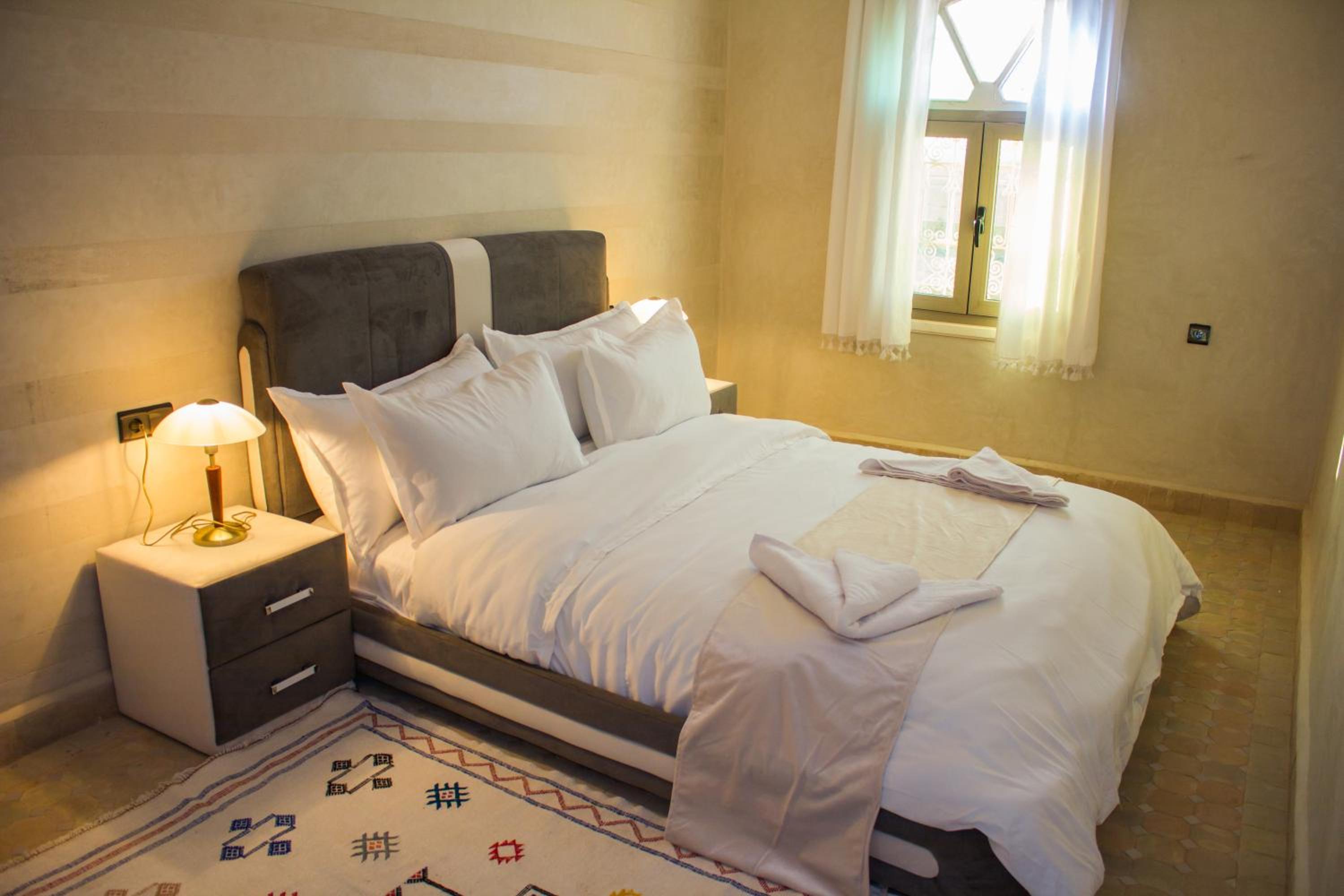 Standard Double Room - Photo 5