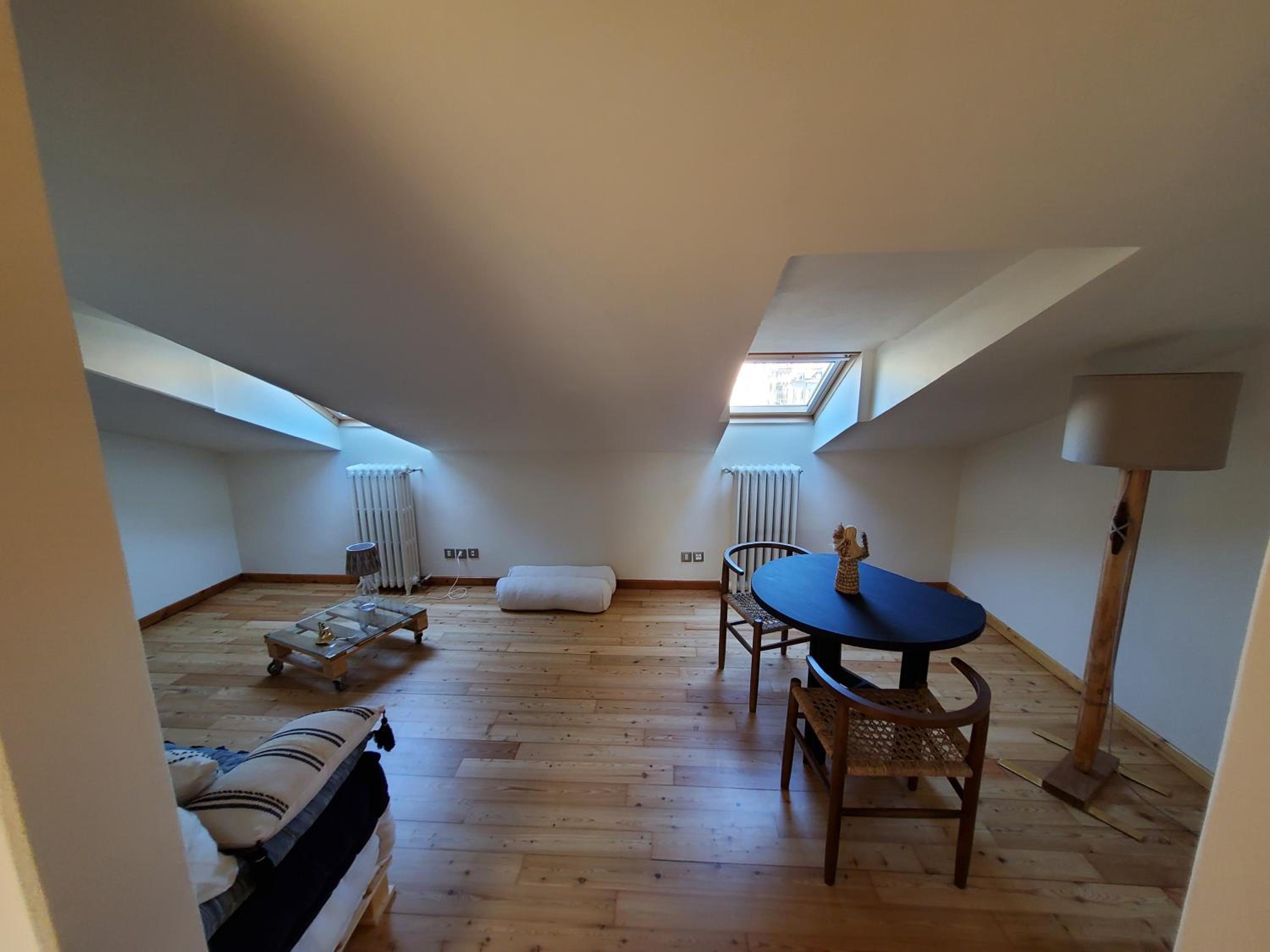 Deluxe Double Room with Shower photo 3