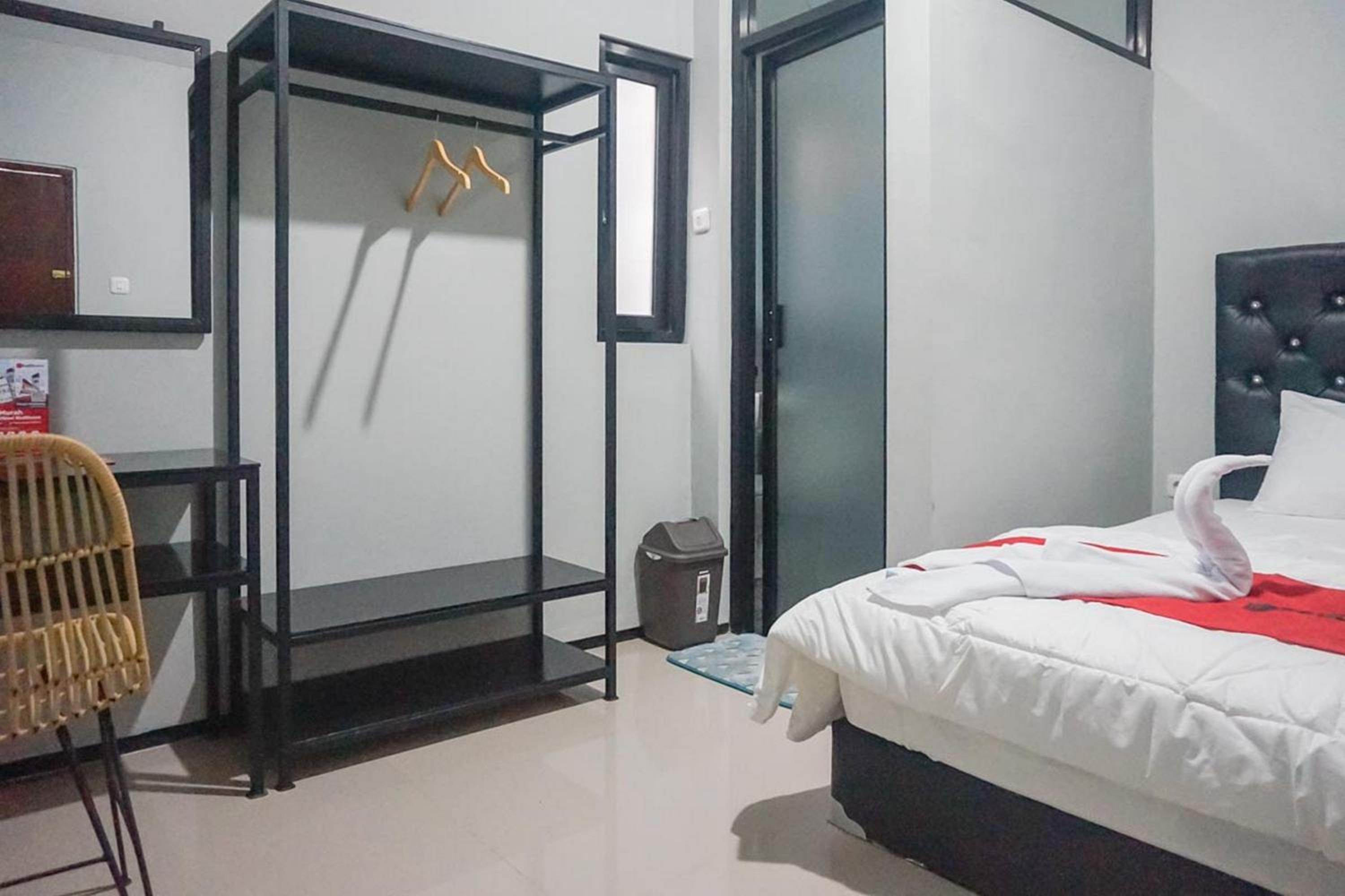 Standard Double Room - Photo 4