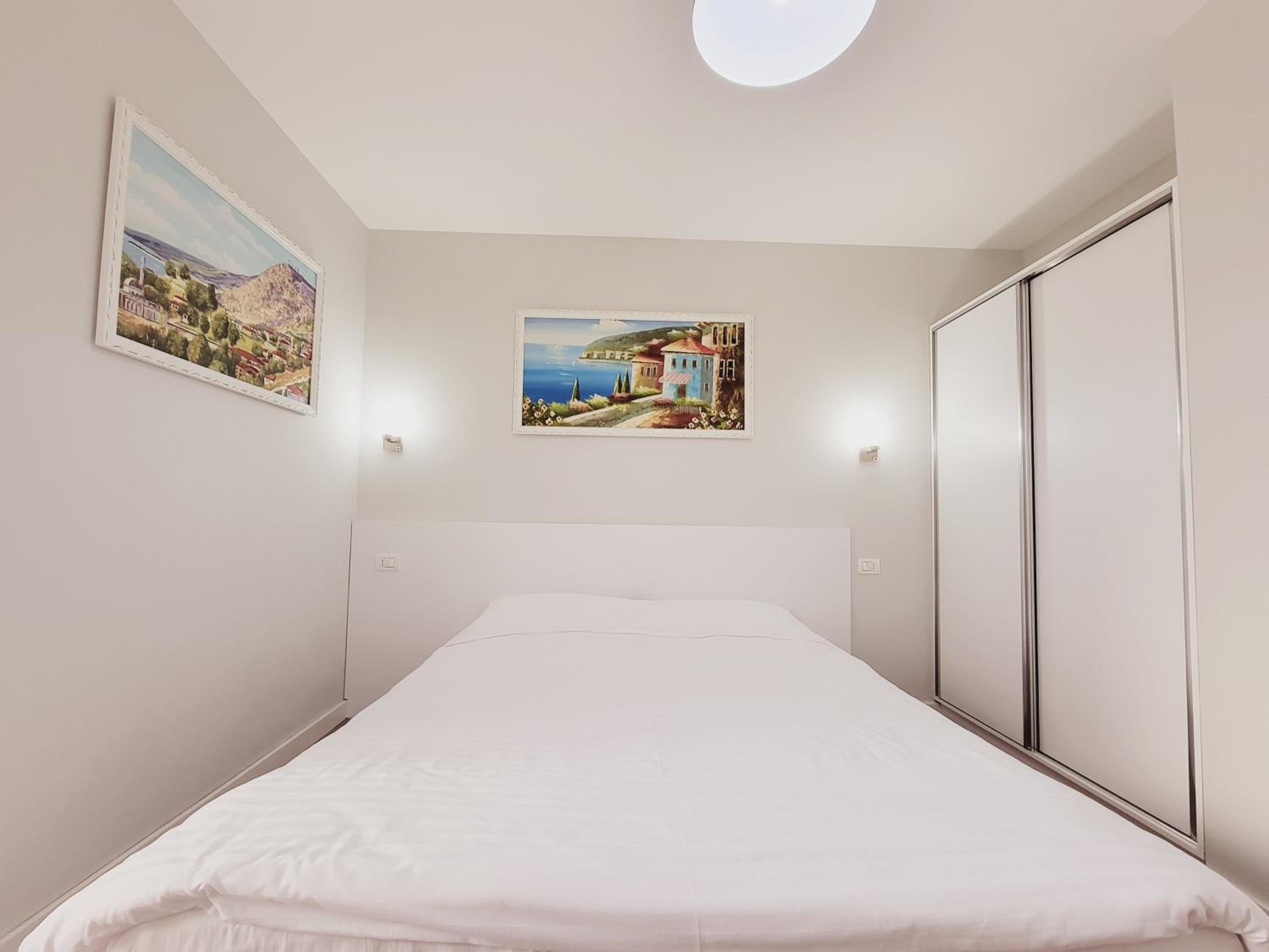 Double or Twin Room with Bathroom