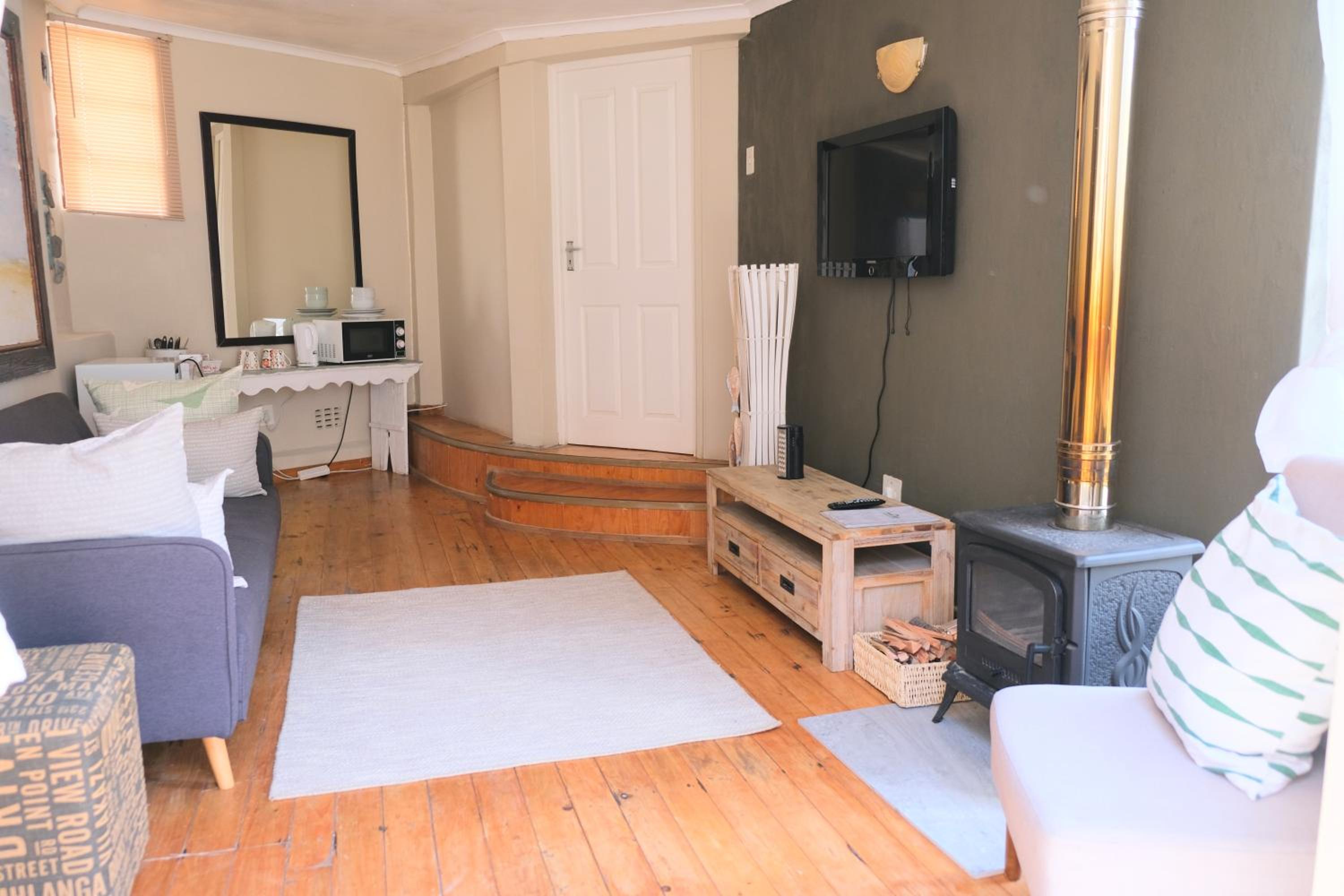 Quadruple Room - Photo 1