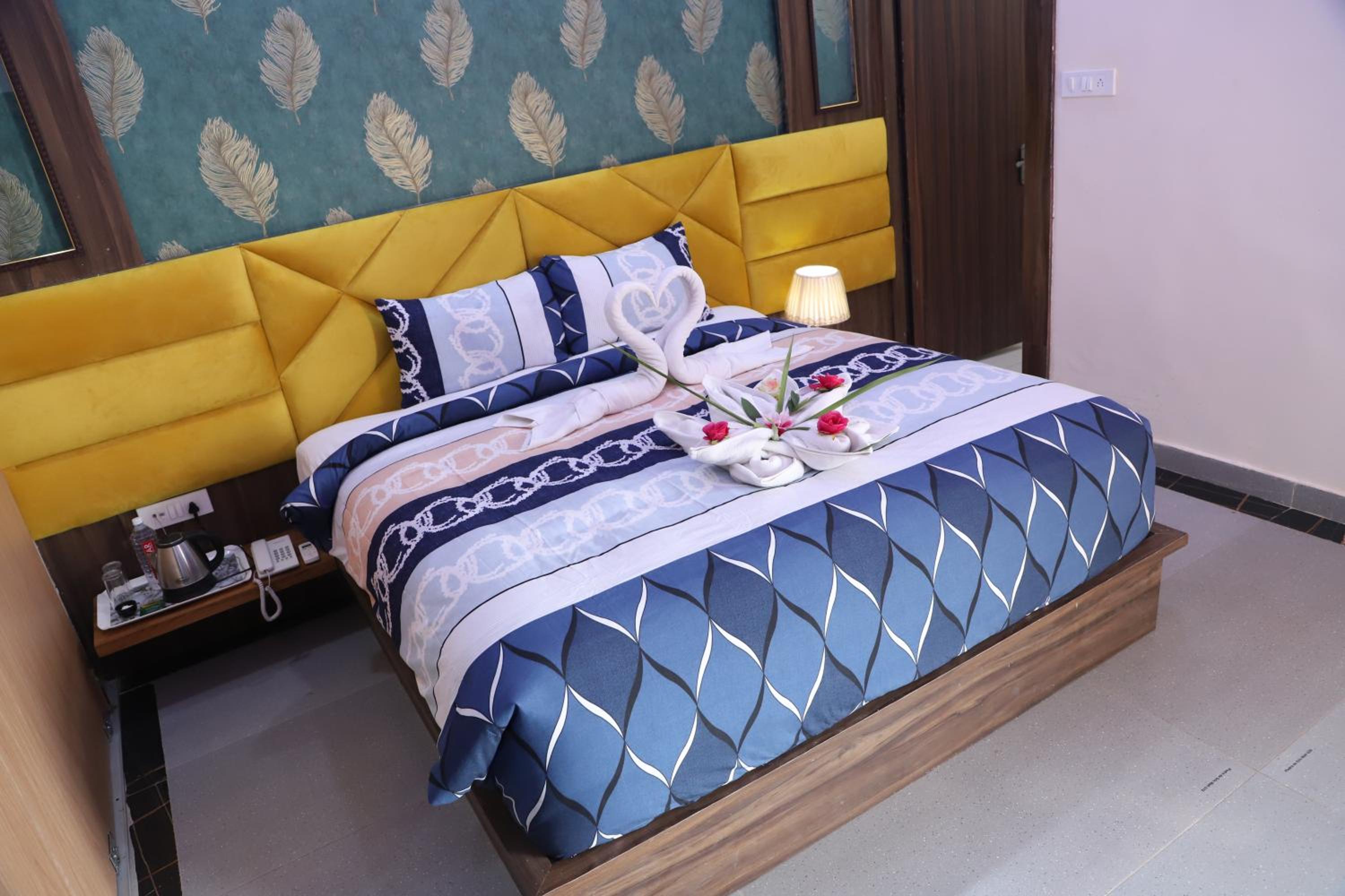 Deluxe Double or Twin Room photo 3