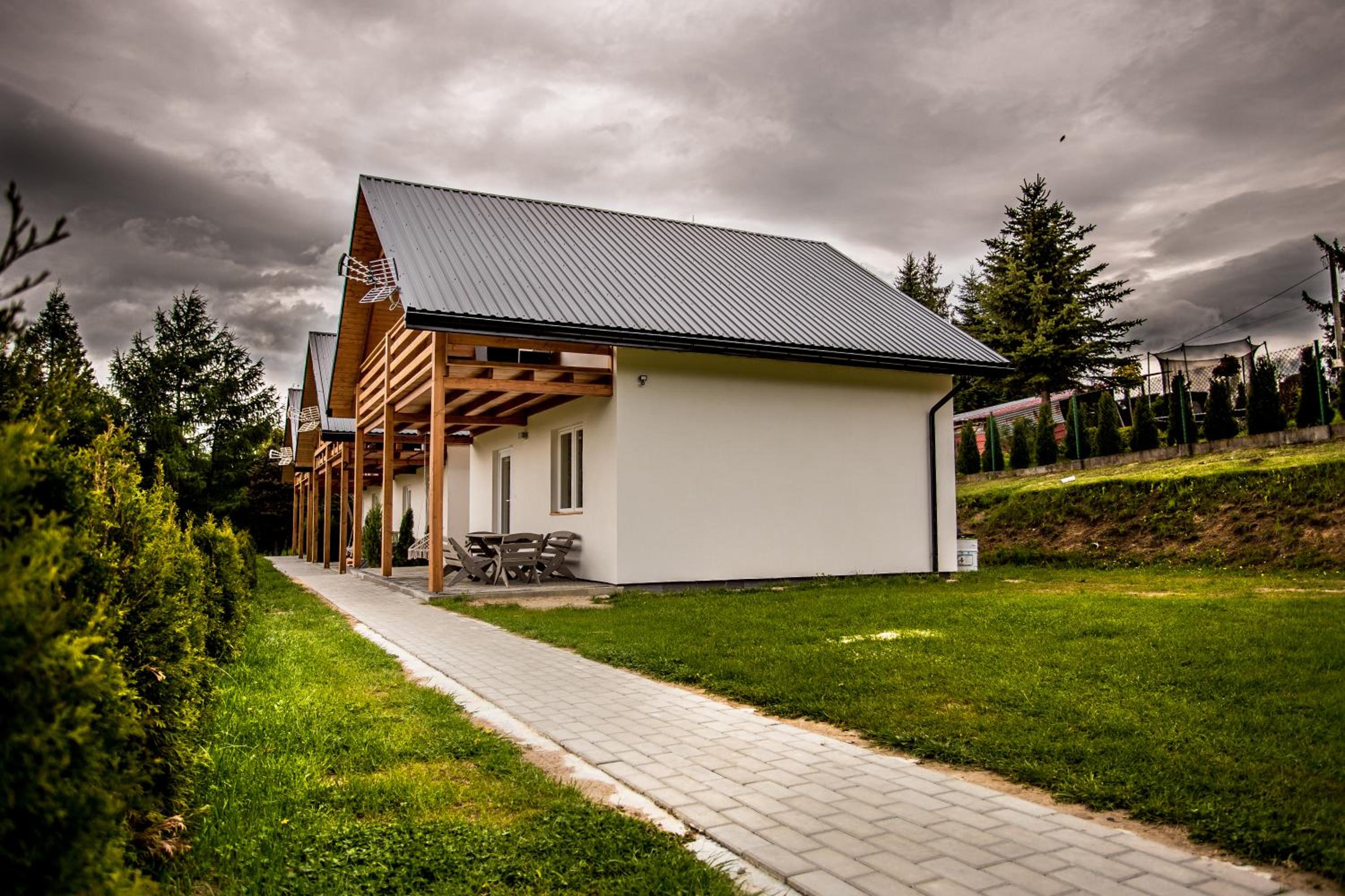 Three-Bedroom House photo 2
