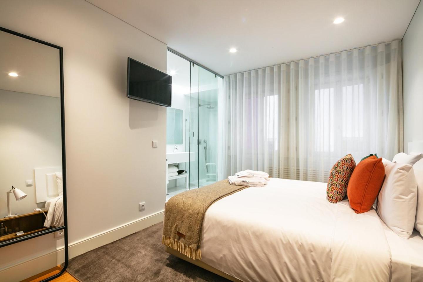 Double or Twin Room - Photo 3
