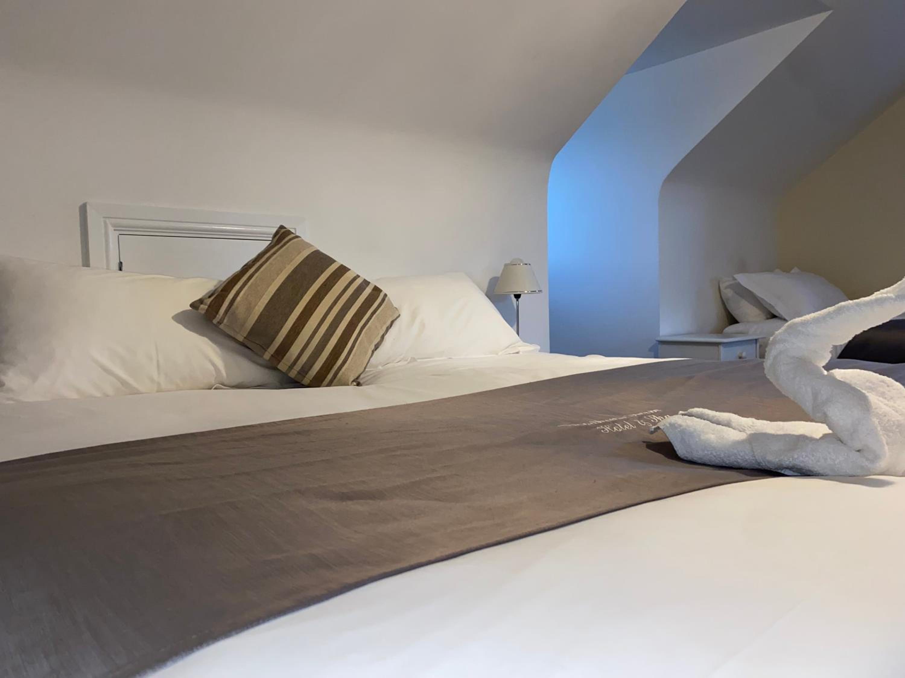 Deluxe Family Suite photo 1