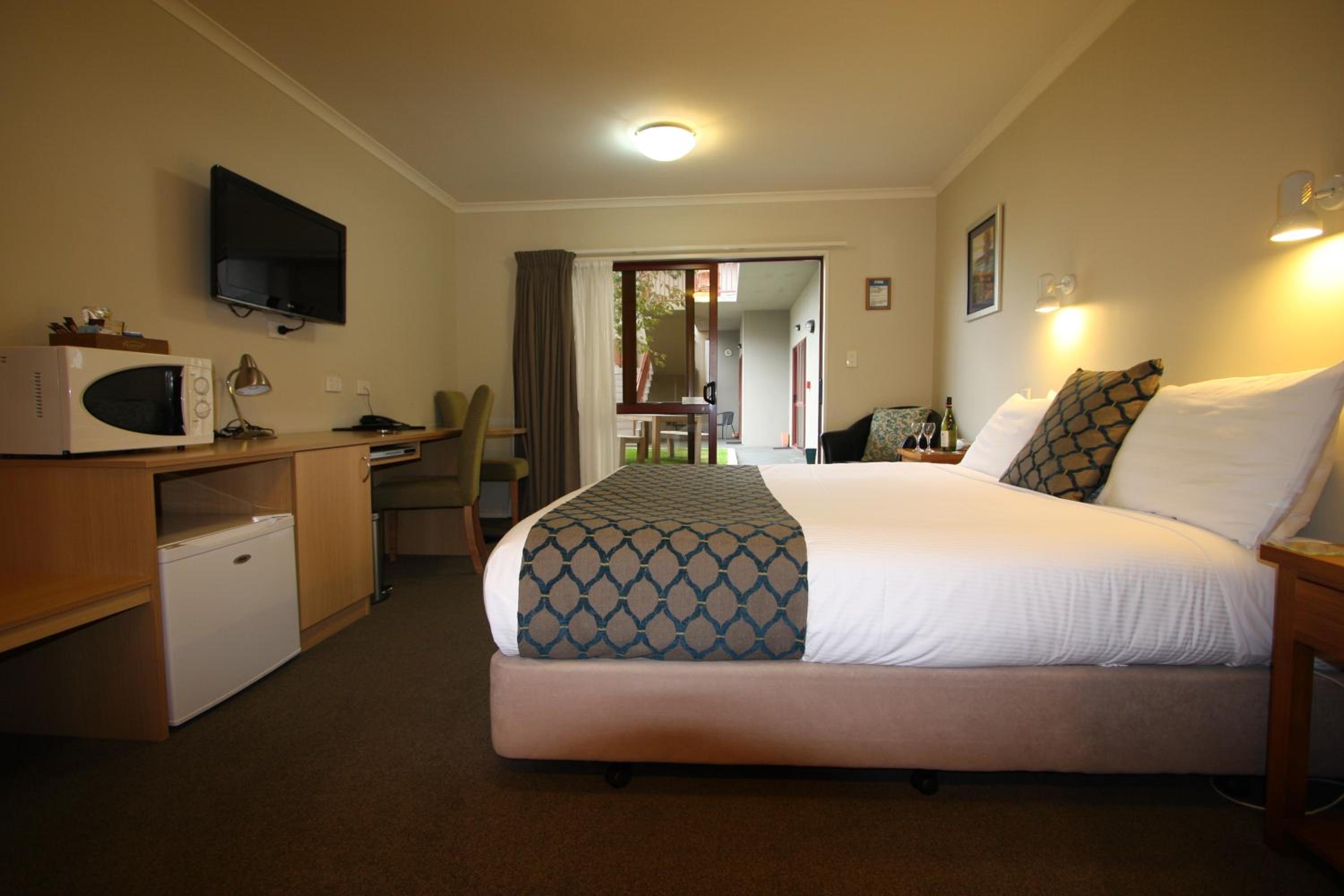 King Room with Spa Bath - Photo 4