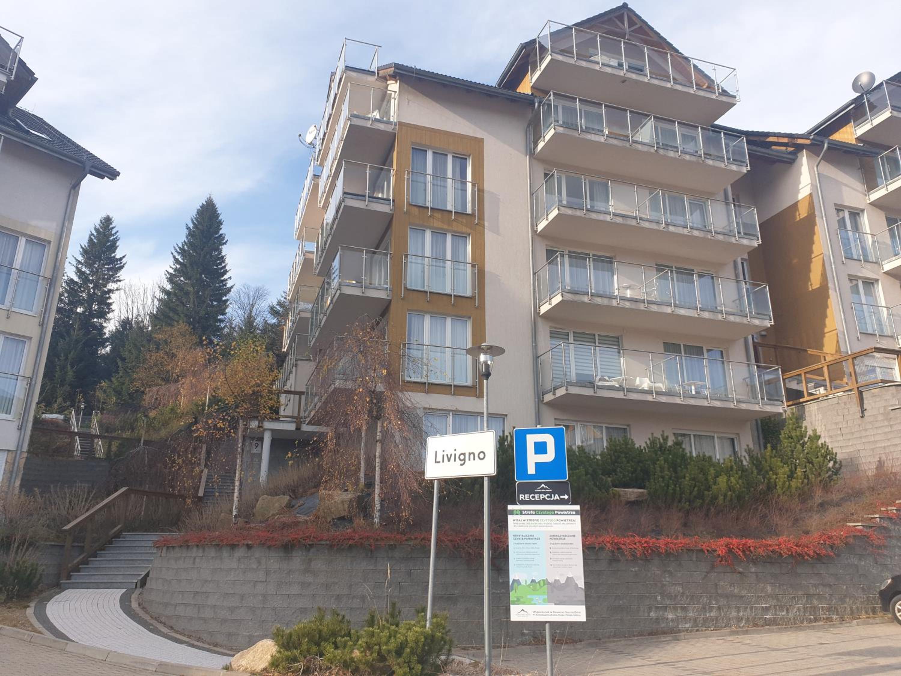 Apartment with Mountain View - Photo 23