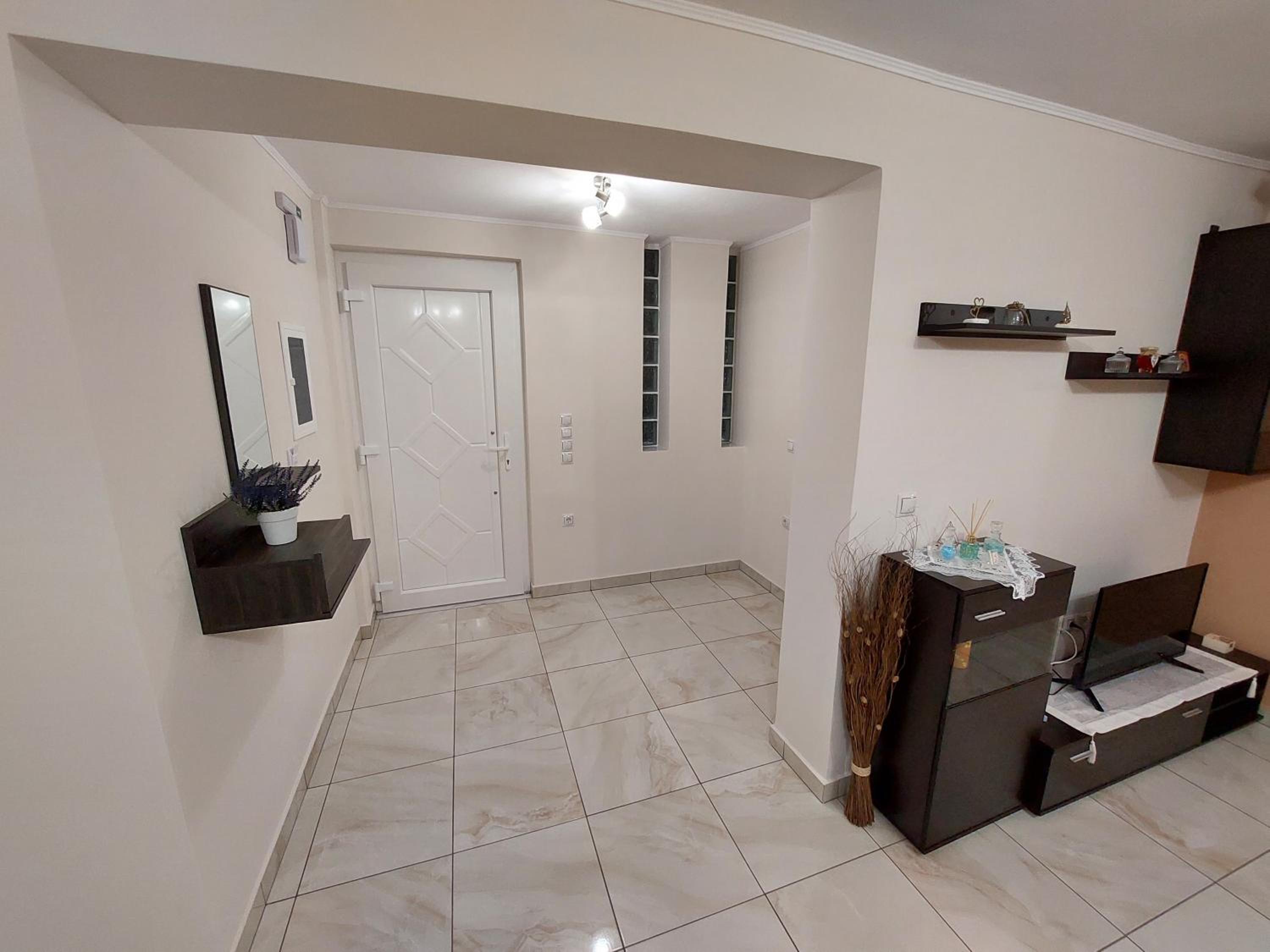 Two-Bedroom Apartment - Photo 6