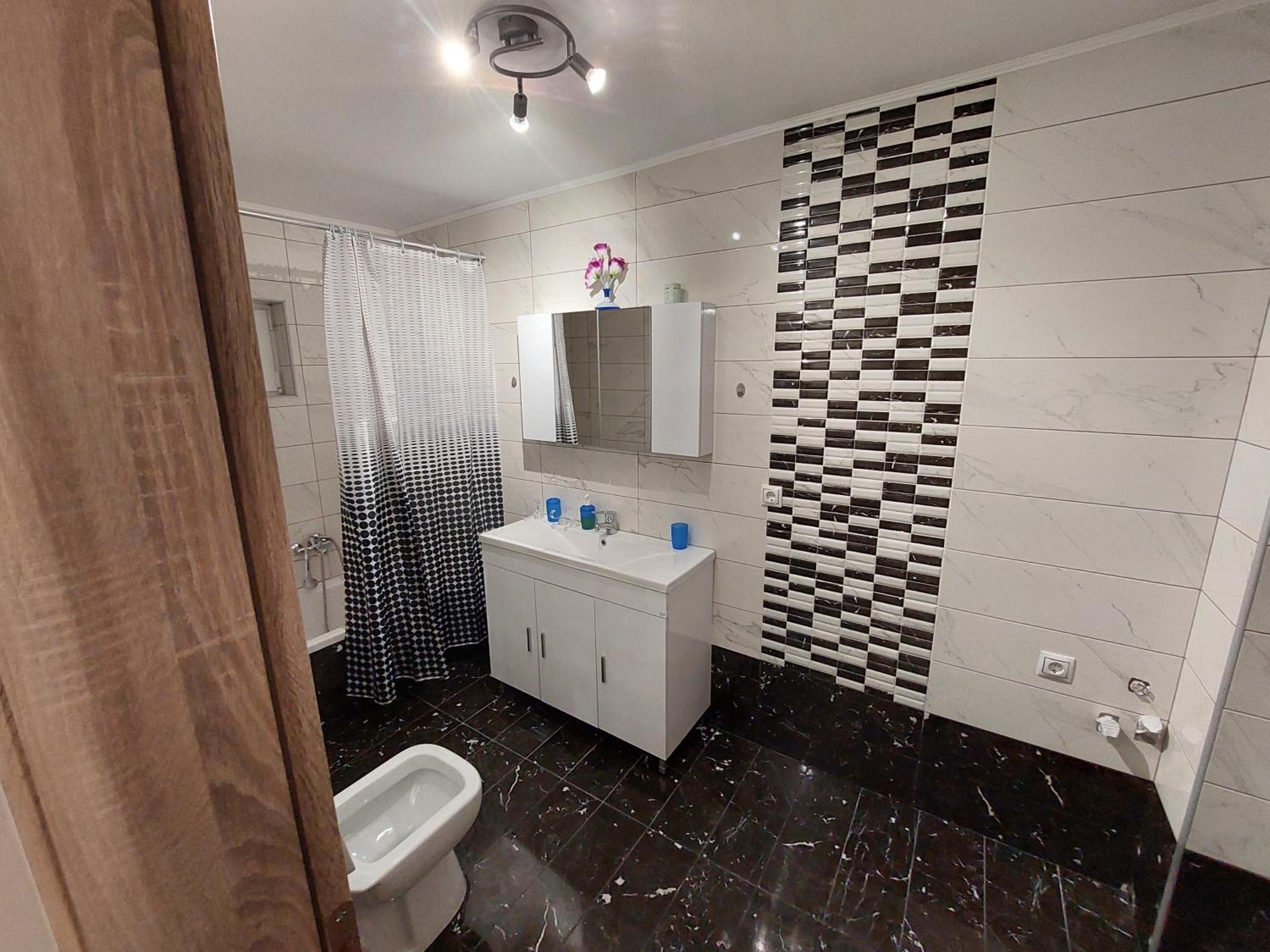 Two-Bedroom Apartment - Photo 4
