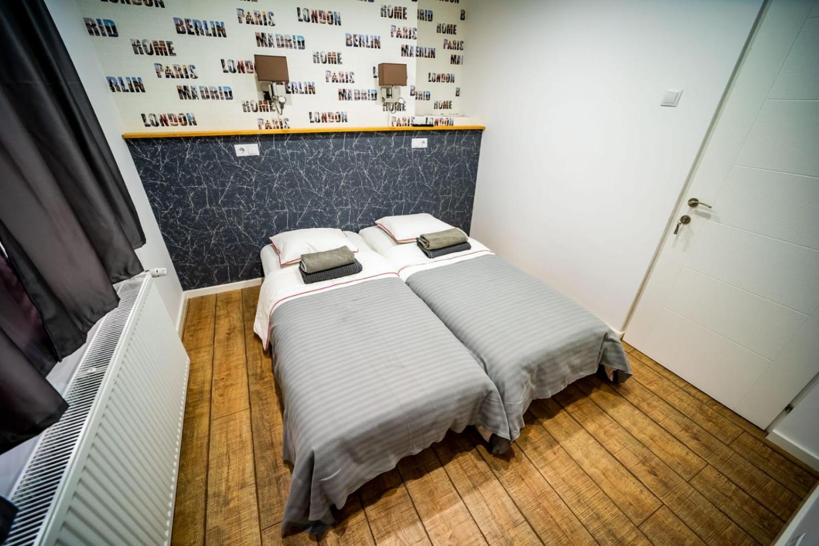 Two-Bedroom Apartment - Photo 3