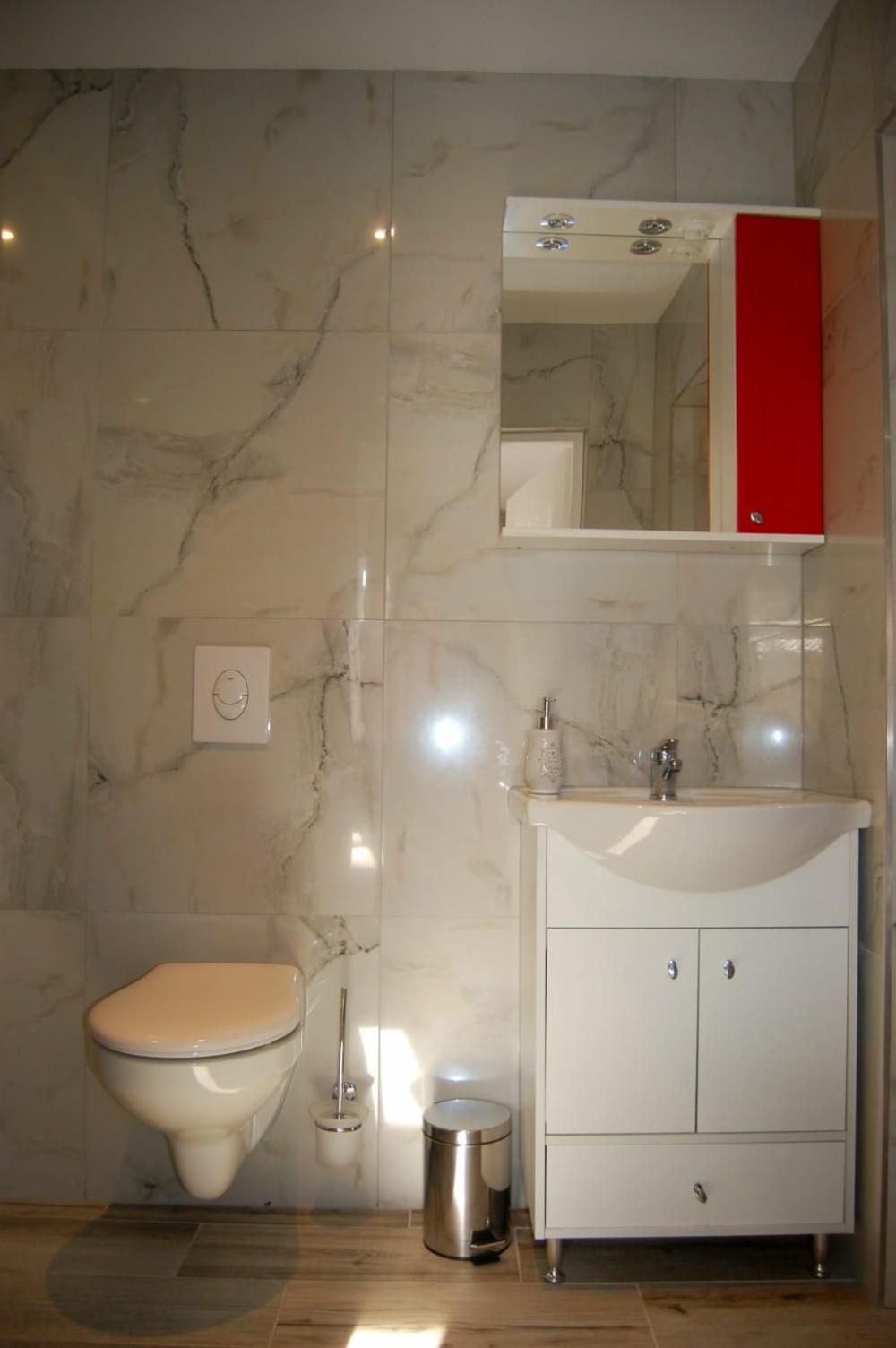 Two-Bedroom Apartment - Photo 8