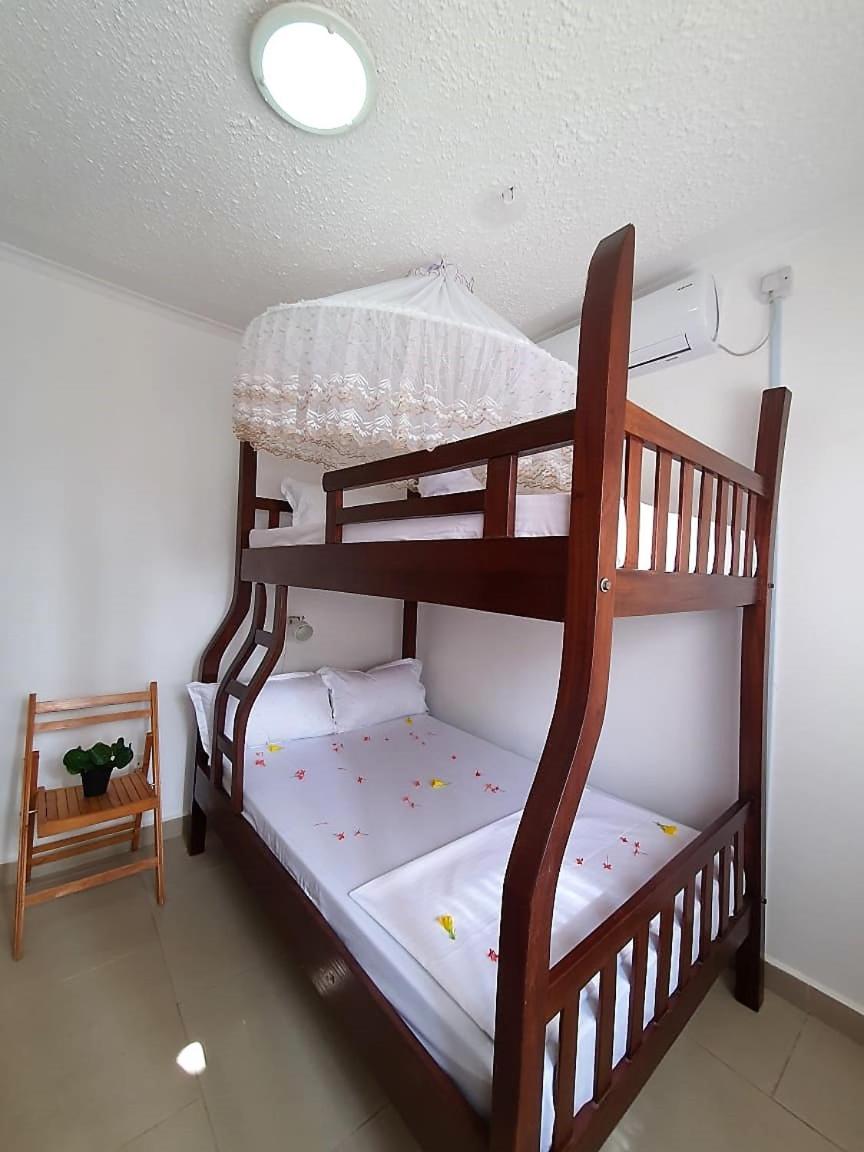 Four-Bedroom House photo 1