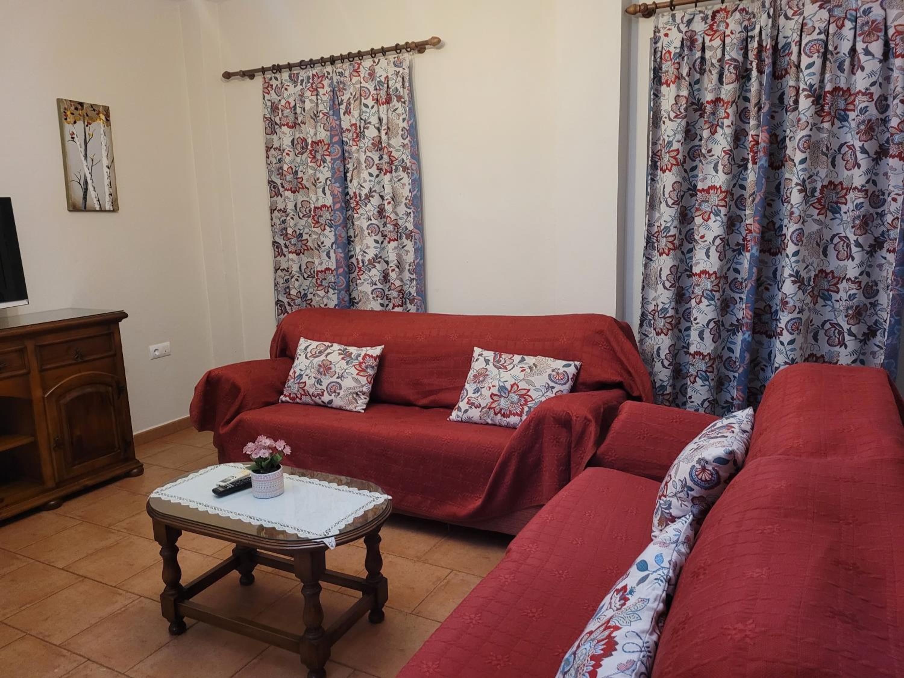 Chalet (6 Adults)