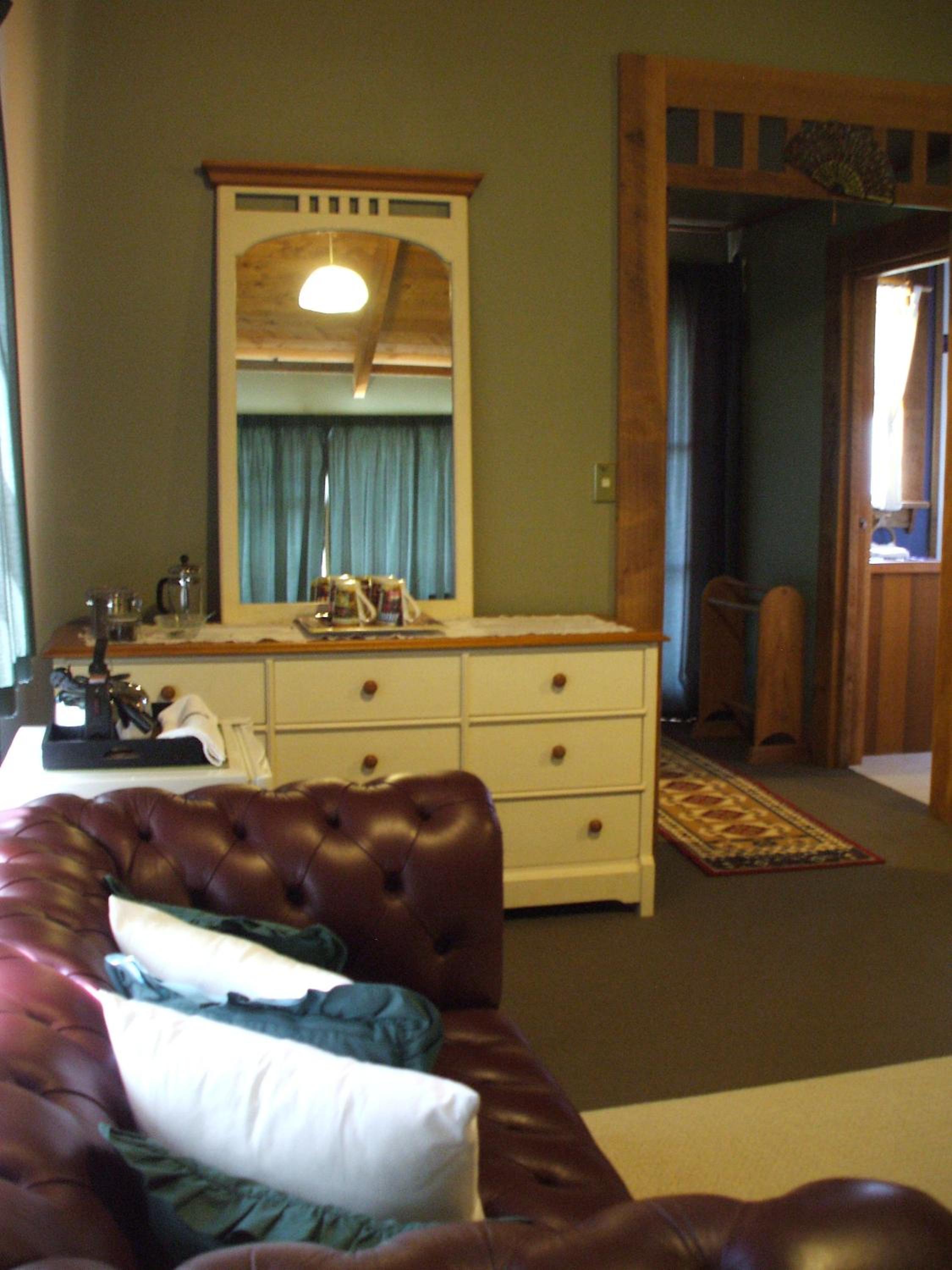 Suite with Mountain View photo 3