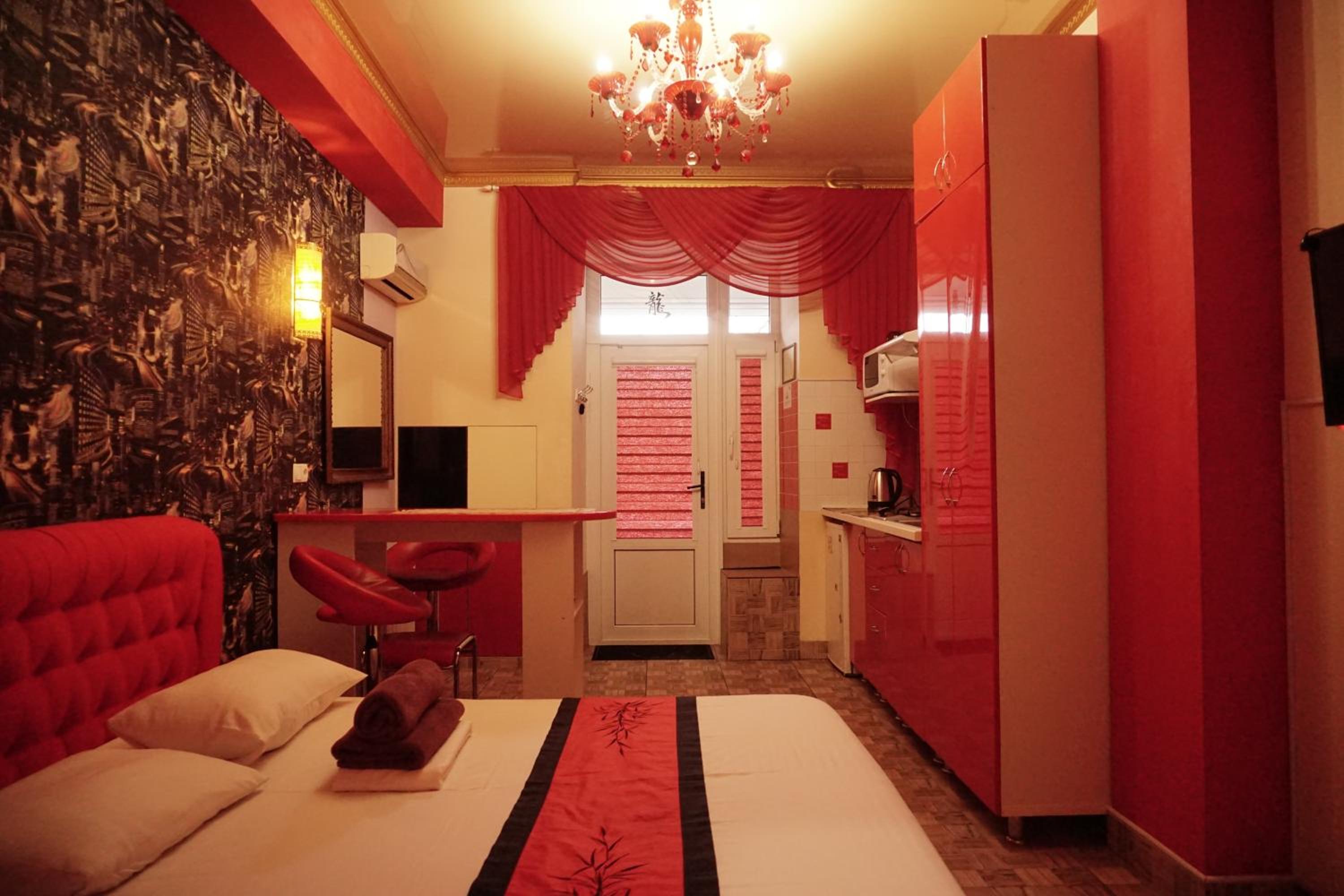 Studio Apartment photo 1