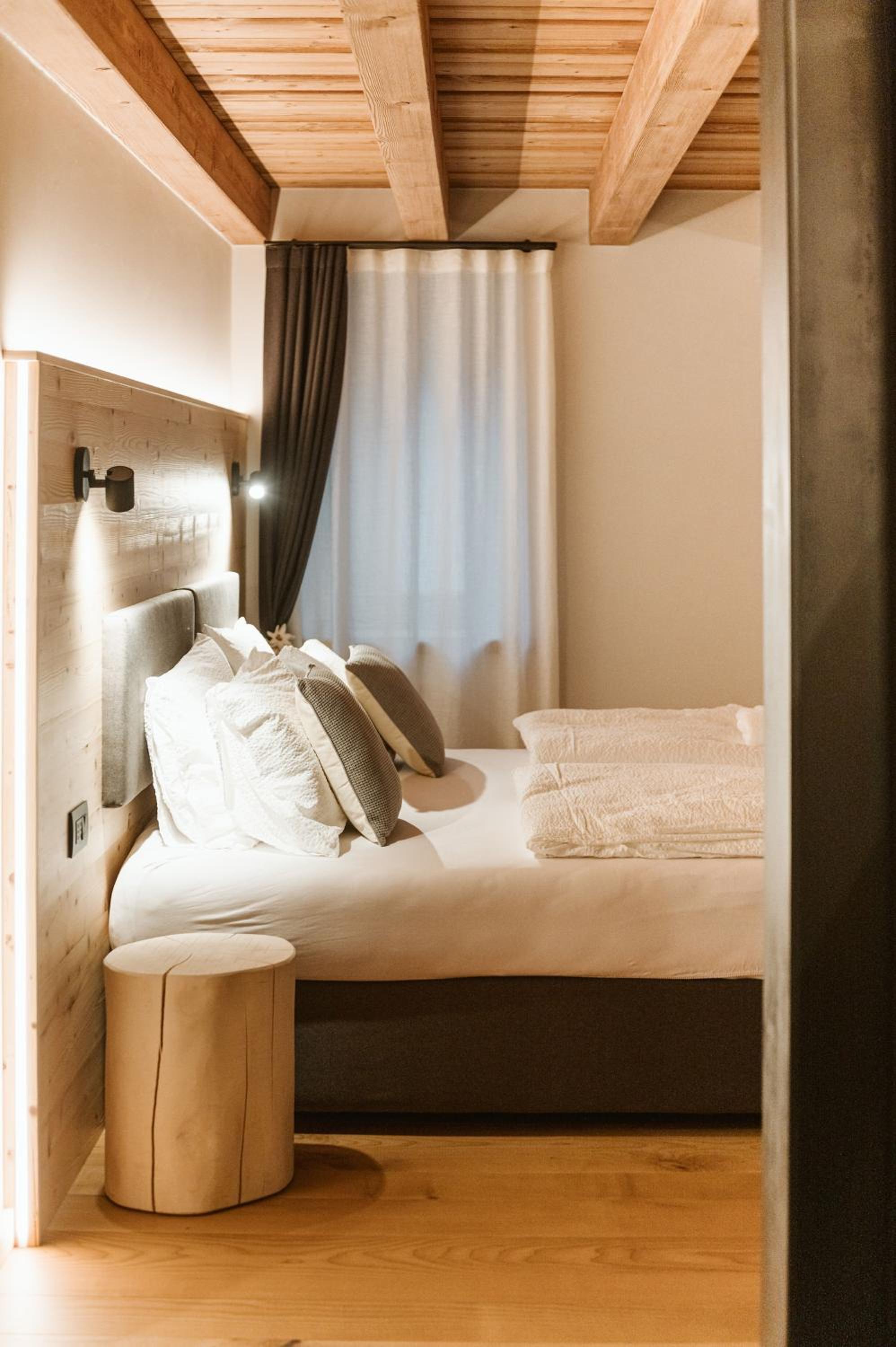 Deluxe Triple Room - Photo 7