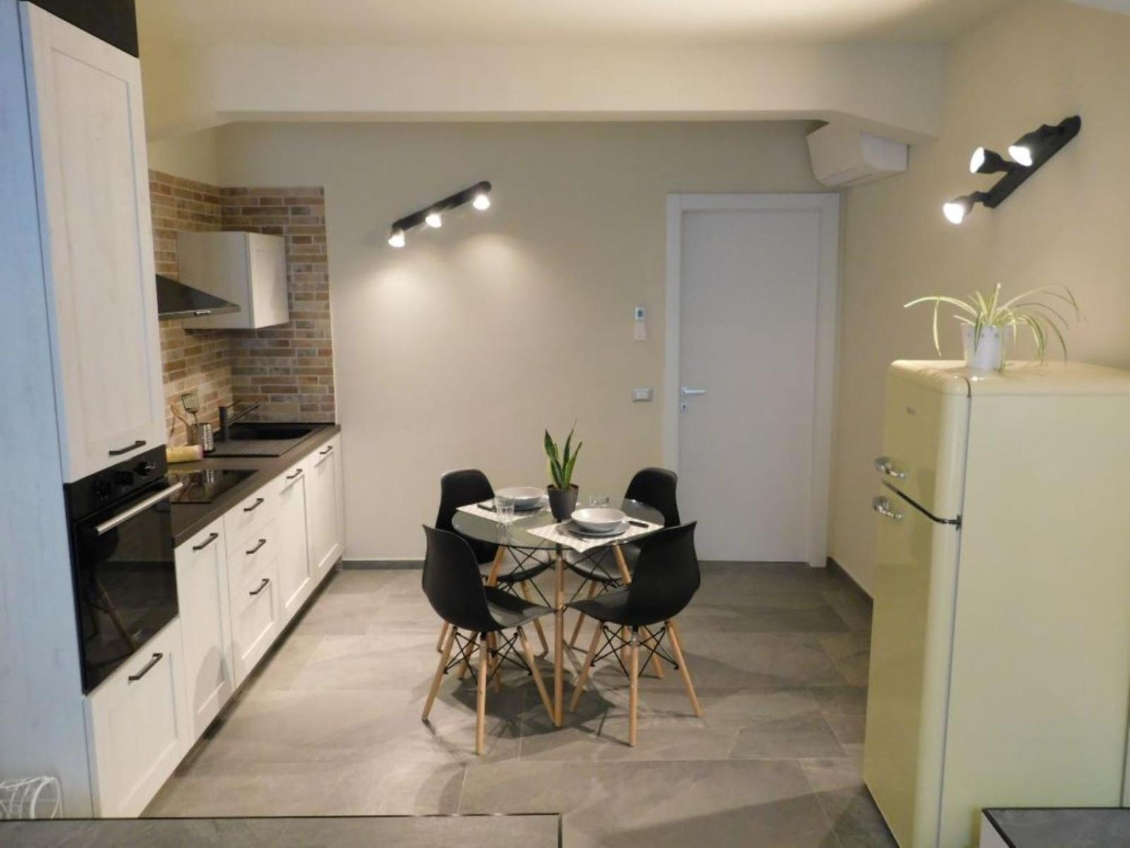 One-Bedroom Apartment - Photo 2