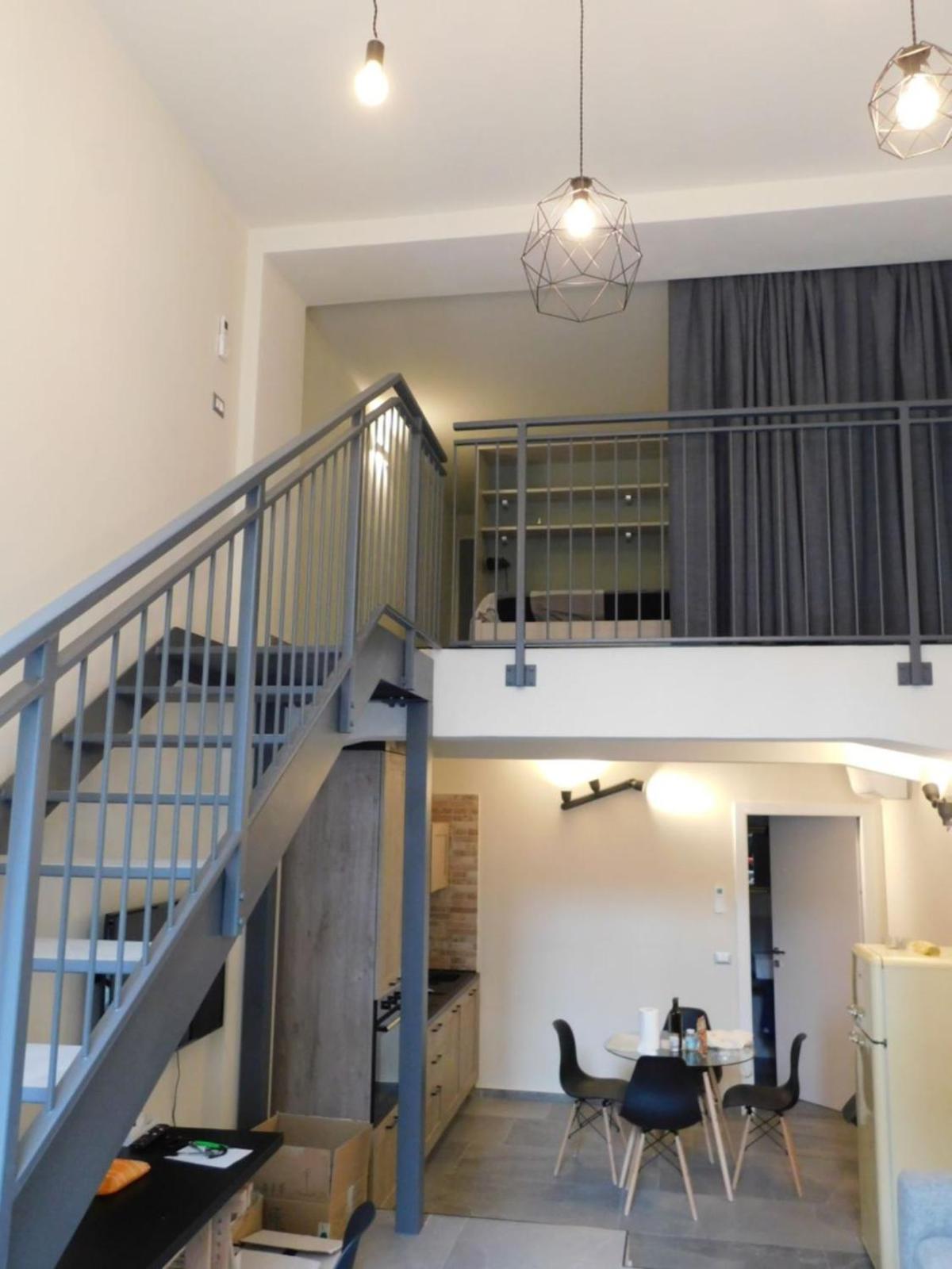 One-Bedroom Apartment - Photo 4