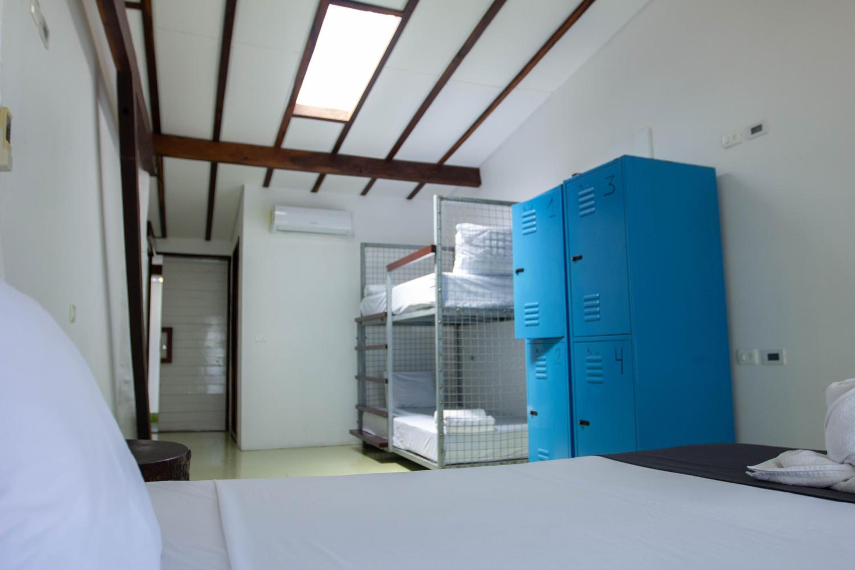 Quadruple Room With Lake View photo 2